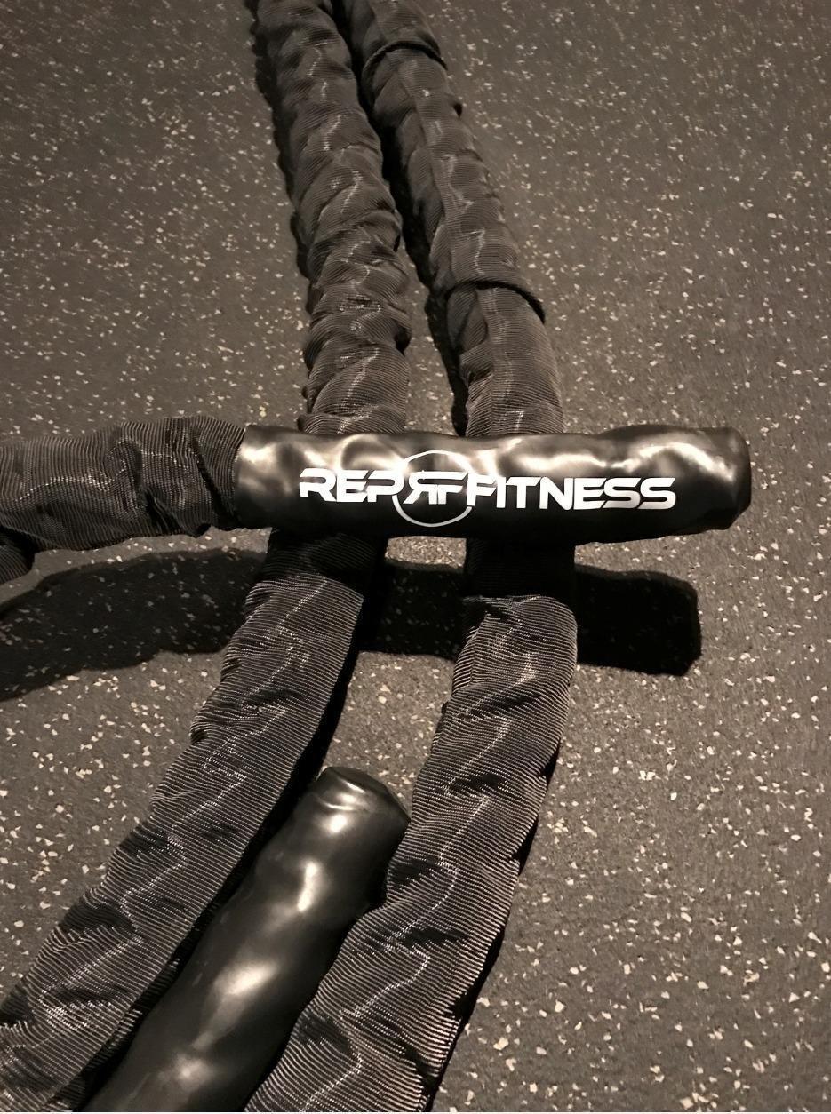 REP Fitness Battle Rope | 30/40/50 Ft Heavy Training Cord for Home Gym, Strength Workout, Cross Fit, Cardio Conditioning, Exercise Equipment with Protective Sleeve & Textured Grip Handles | 3 Colors customer photo 1
