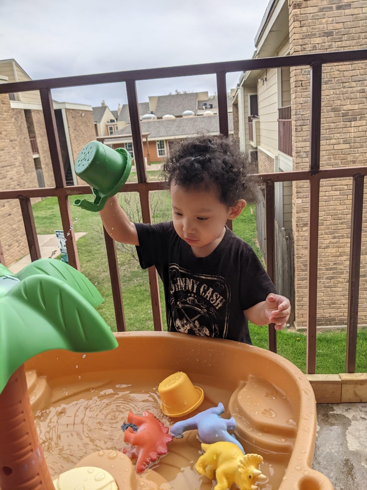 Step2 Dino Dig Sand and Water Table, Kids Activity Sensory Playset, Summer Outdoor Toys, 7 Piece Water Toy Accessories, For Toddlers 2-5 Years Old customer photo 2