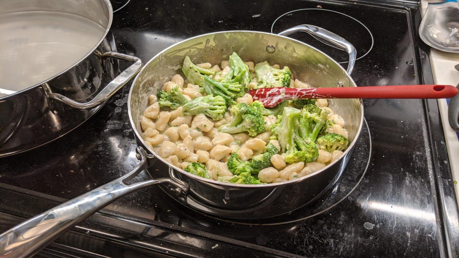 Tramontina Signature Tri-Ply Clad Stainless Steel 3-Quart Saute Pan with Lid, Induction-Ready Cooking Pan, Dishwasher-Safe, NSF-Certified, Made in Brazil customer photo 1