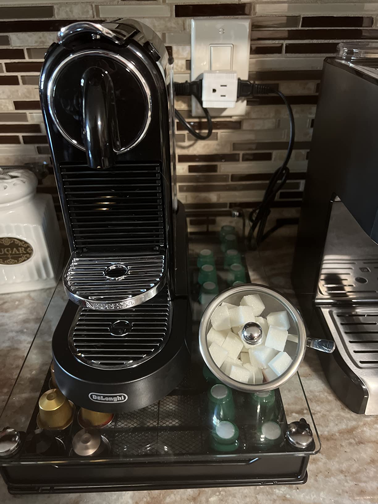 CitiZ Original Espresso Machine by De'Longhi, Black | Limousine black espresso machine with 19 bar pump and fast heat-up. Brews espresso and lungo at the touch of a button. customer photo 1