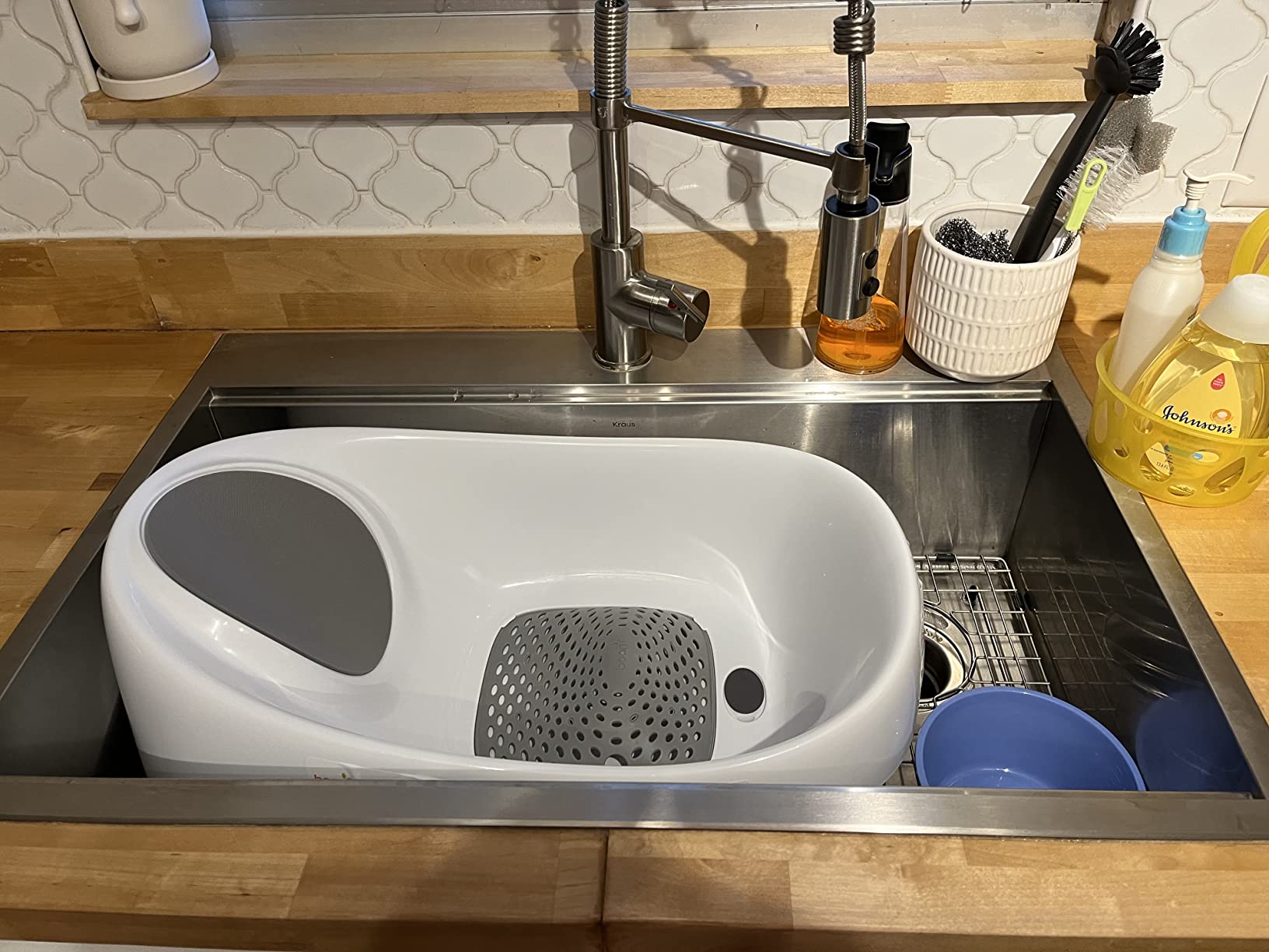 Boon Soak 3 Stage Baby Bathtub - Baby Bath Tub with Three Support Positions for Newborn to Toddlers - Color Changing Drain Plug for Ideal Bath Temperature - Gray - Ages 0 to 18 Months and Up customer photo 1