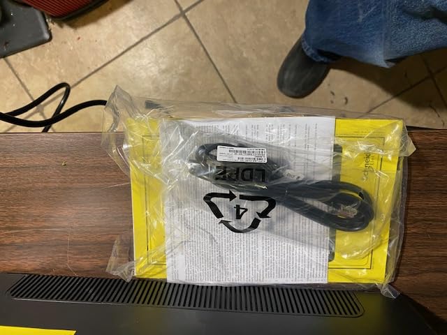 APC UPS 1500VA/900W Battery Backup for PCs, Office Electronics, BX1500M | Back-UPS Pro UPS for home offices. 10 outlets, LCD, AVR, surge protection, 68-min runtime (@100W) for PCs & workstations customer photo 1