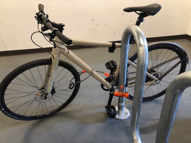 Kryptonite Evolution Standard Bike U-Lock, 14mm Steel Shackle & 3 Keys customer photo 2