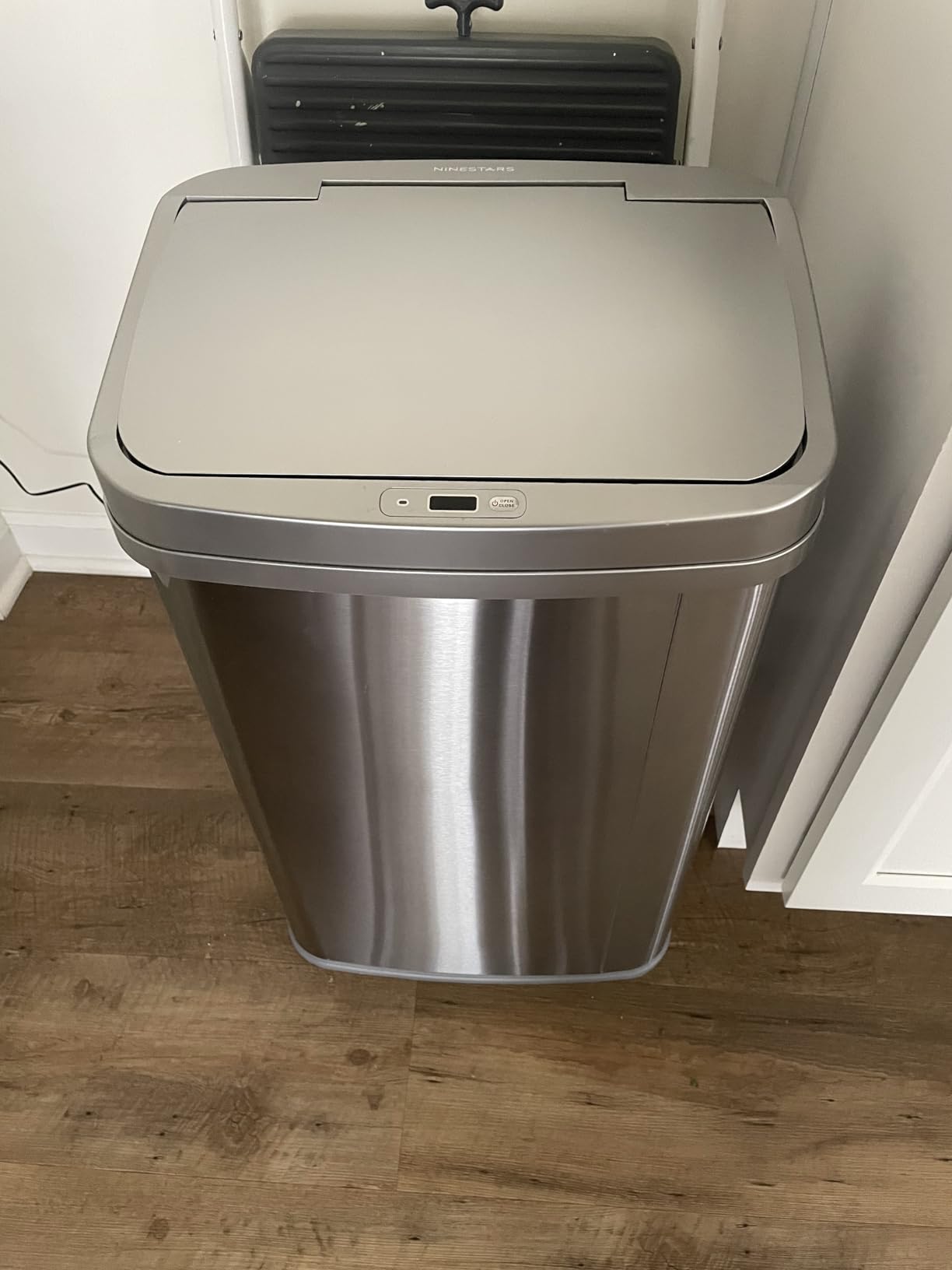Ninestars 13 Gallon Automatic Trash Can, 50L Touchless Motion Sensor Garbage Can with Odor-Sealing Lid, Rectangular Stainless Steel, Black Trim customer photo 2