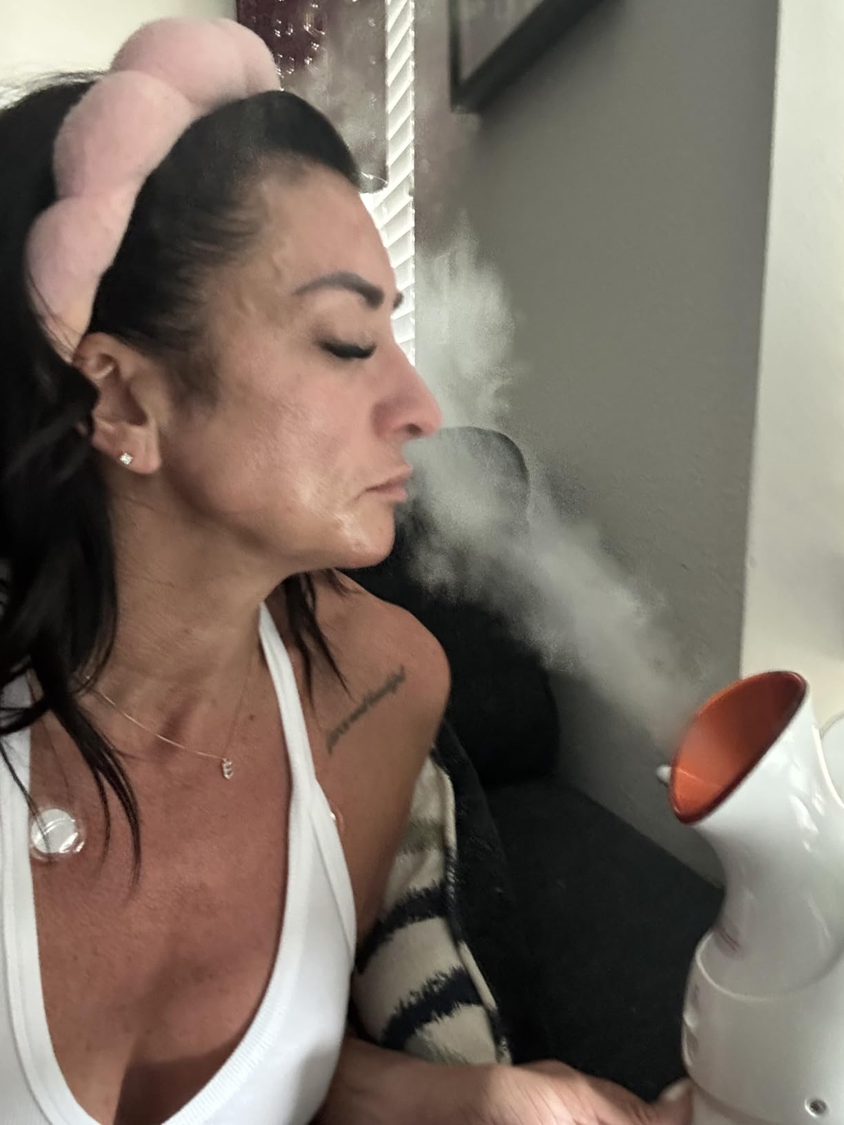 Dr Dennis Gross Pro Facial Steamer for Facial Deep Cleaning: Infuse Skin with Hydration, Clarify Complexion, and Detox Skin customer photo 2