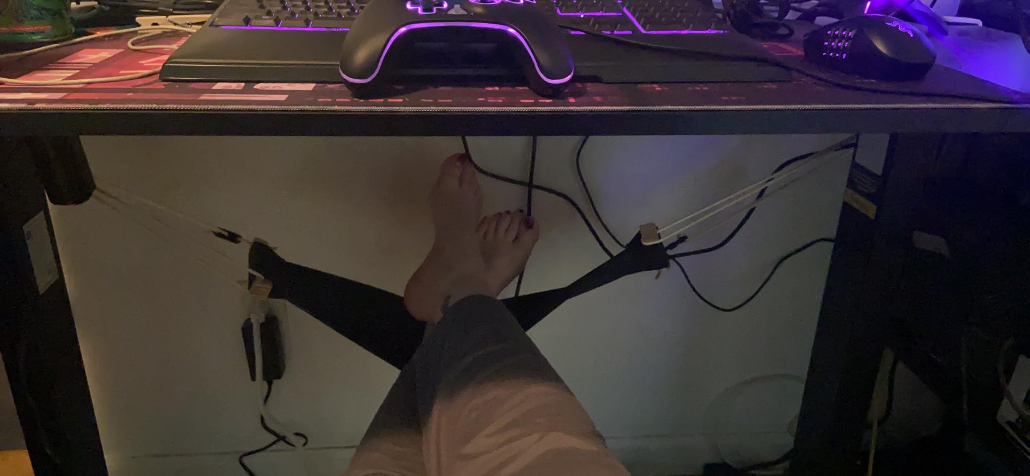 DMcore Canvas Foot Rest Hammock, Adjustable Mini Foot Rest Stand Under Desk Home Office (Black) customer photo 1