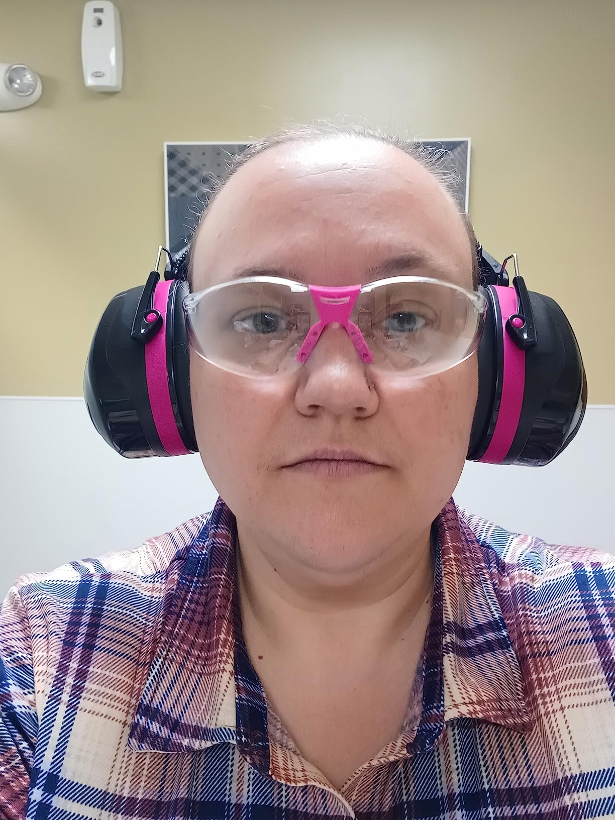 Shooting Ear & Eye Protection Kit, NRR 28 | Earmuffs and Z87.1+ clear/tinted safety glasses kit. Best indoor and outdoor gun range protection. Fits adults and teens. customer photo 2