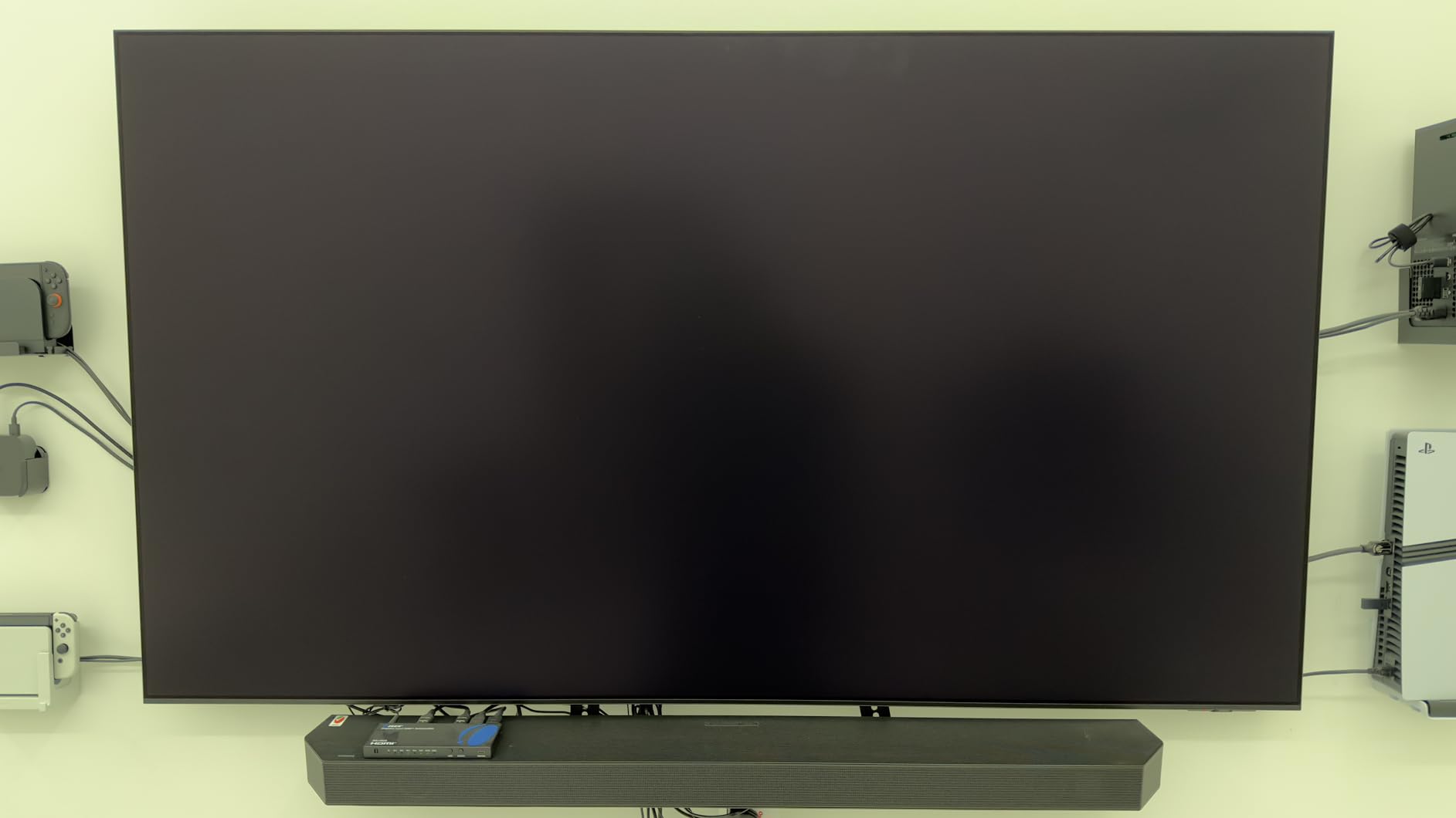 ECHOGEAR MaxMotion TV Wall Mount for 42-90” TVs up to 125lbs- UL Listed customer photo 2
