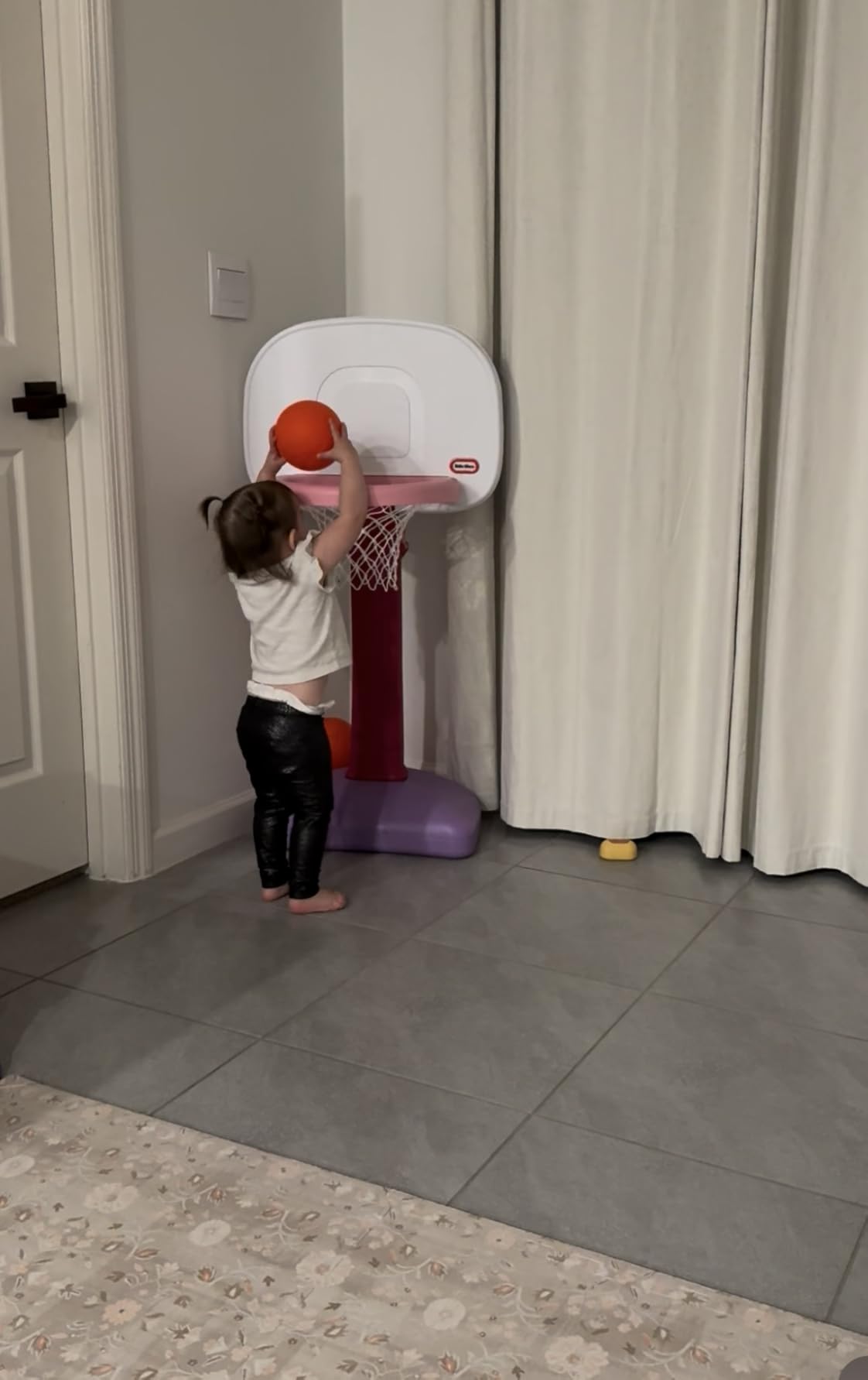 Little Tikes Easy Score Basketball Set, Pink- Amazon Exclusive 22.00 L x 23.75 W x 61.00 H Inches customer photo 1