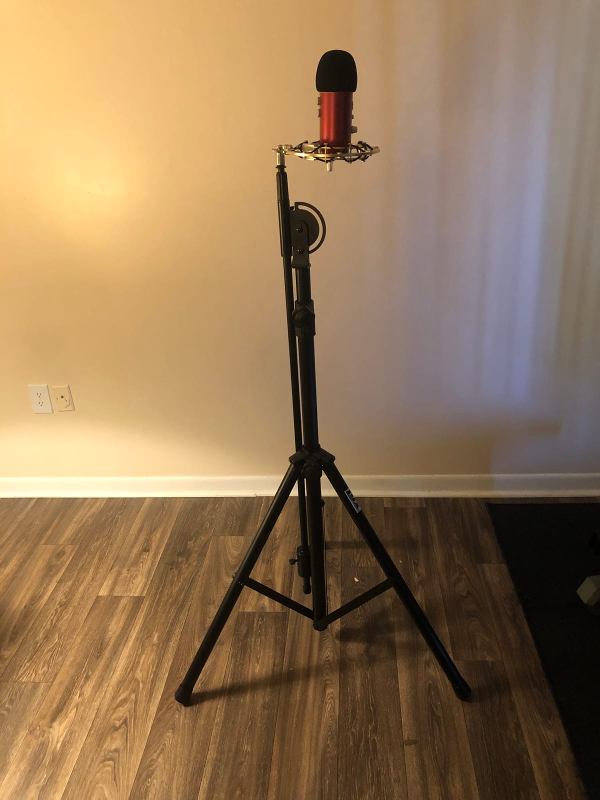 LyxPro SMT-1 Professional Microphone Stand Heavy Duty 93
