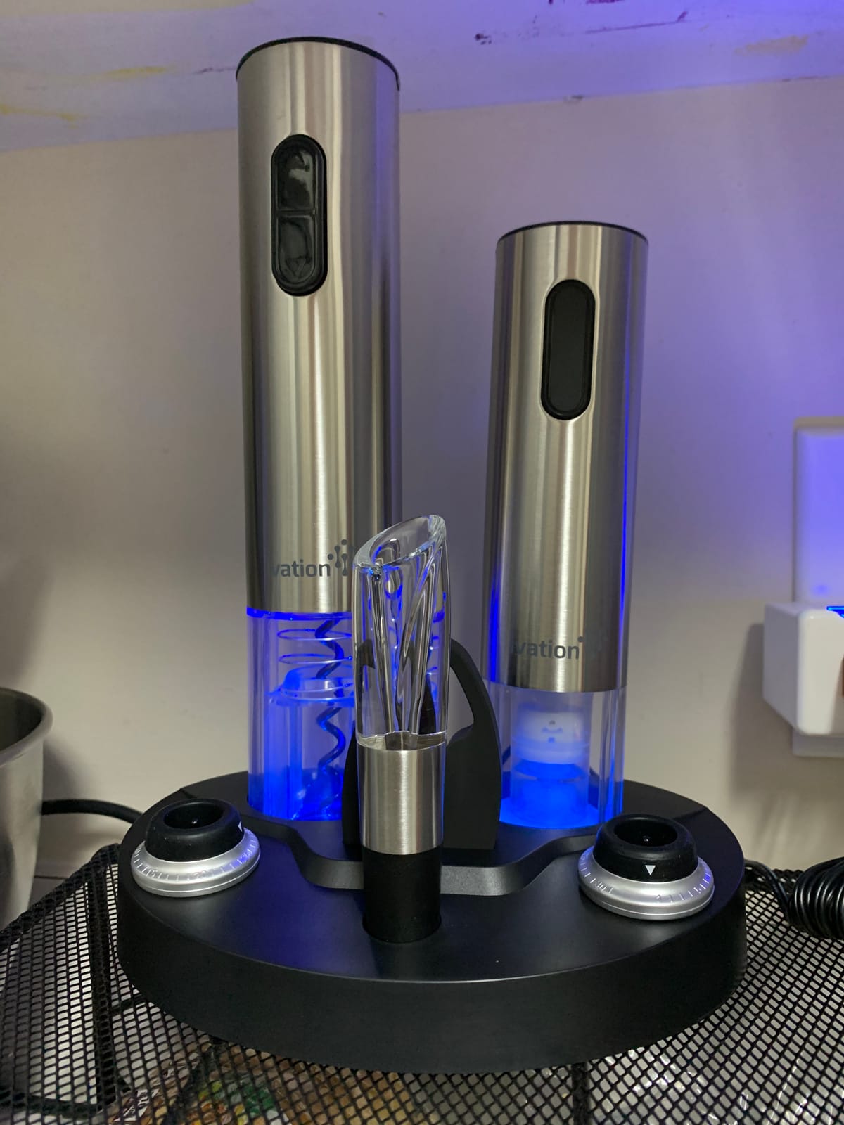 Ivation Stainless Steel Electric Wine Opener, Aerator & Preserver Gift Set customer photo 2