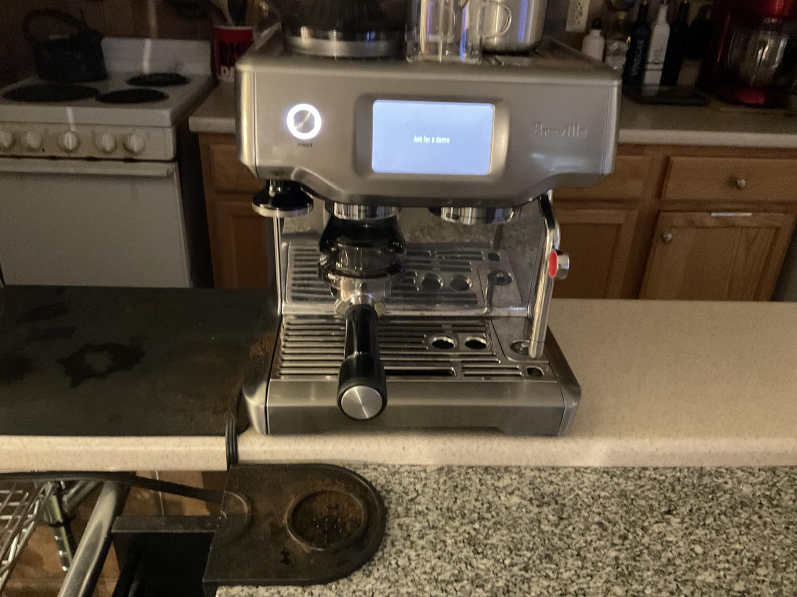 Breville BES880BSS Barista Touch Espresso Machine, Brushed Stainless Steel | Pull barista-quality espresso shots, lattes and cappuccinos at home with semi-automatic coffee maker with built-in grinder customer photo 1