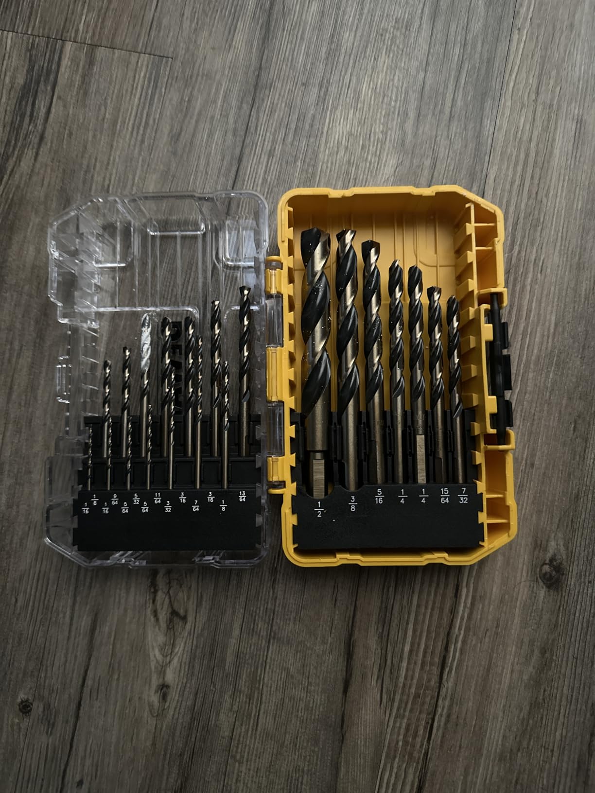 DEWALT Drill Bit Set, 21 Pc High Speed Steel DEWALT Bits, Black and Gold Oxide Coated, 135 Degree Split Point, 31 Degree Helix (DWA1181) customer photo 2