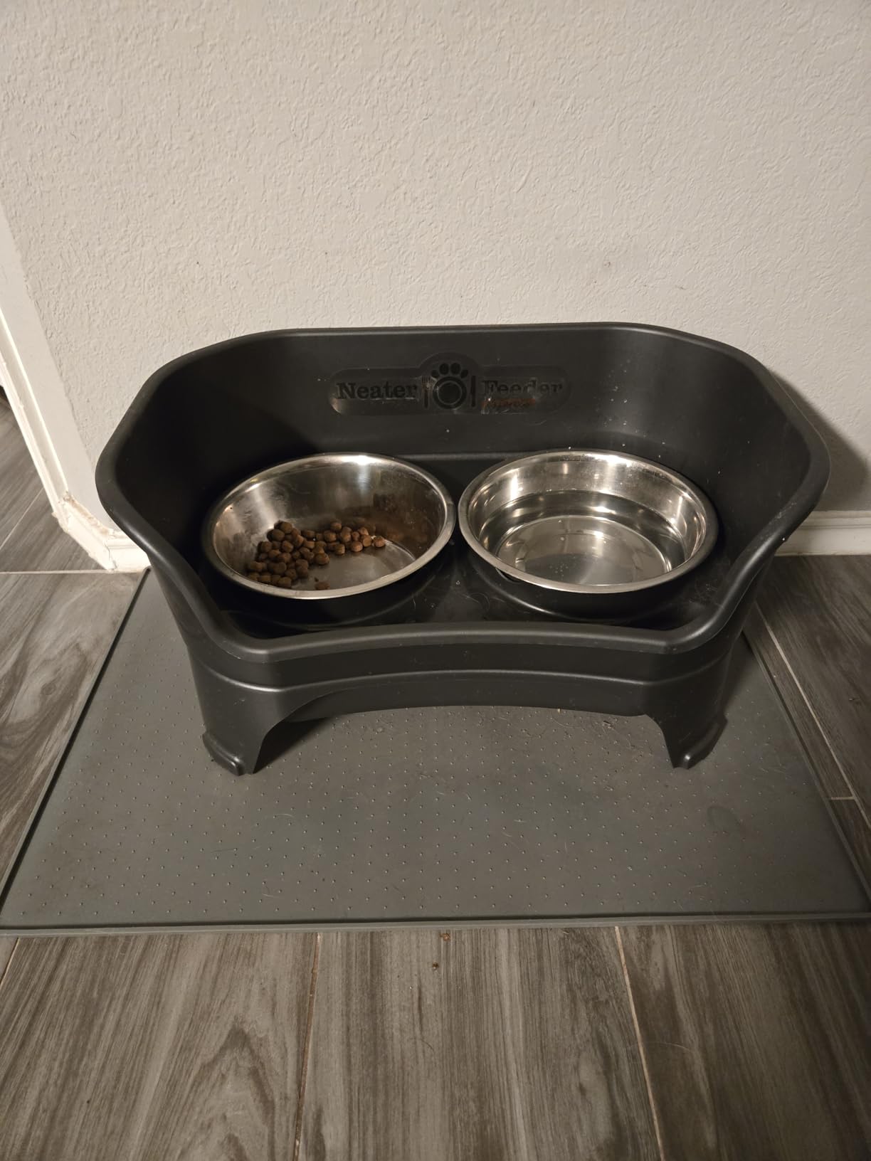 Neater Feeder Express Mess Proof Dog Bowls Elevated for Medium to Large Sized Breed, No Spill Raised Dog Food Bowl Stand, Stainless Steel Food and Water Bowl Set, Pet Dish Feeding Station, Grey customer photo 1