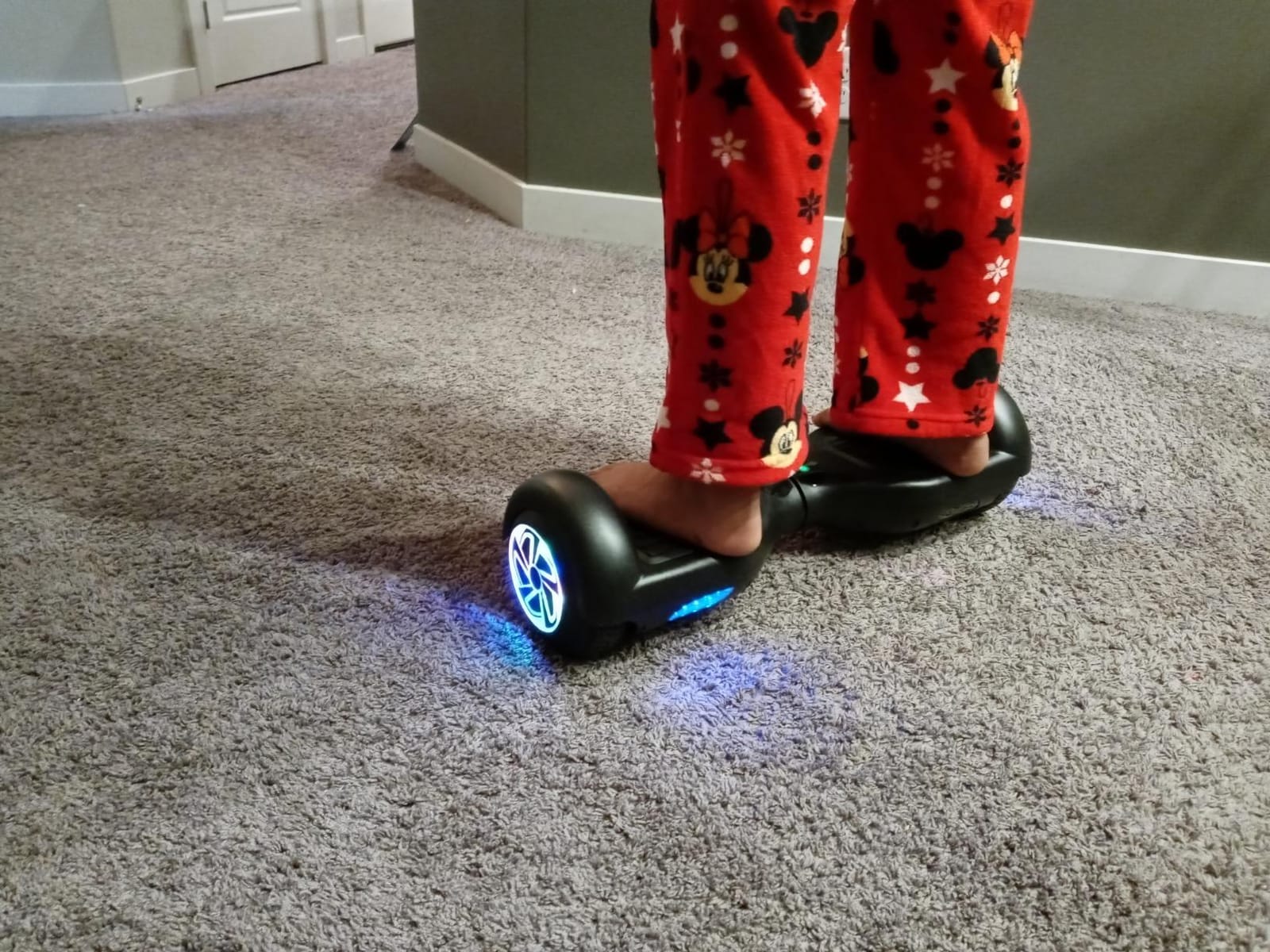 LIEAGLE Self-Balancing Scooter with Bluetooth Speaker and LED Hub Lights | All Terrain Hoverboard APP Control, Gifts for Kids Adults Girls Boys, for All Ages customer photo 1