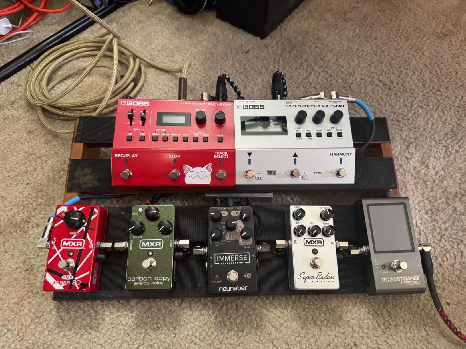 BOSS VE-500 Vocal Performer | Advanced Vocal Multi-Effects Unit for Singing Guitarists | Powerhouse Tools for your Pedalboard | Auto Harmony and Pitch Correction | Guitar Input | Vocoder | Looper customer photo 2