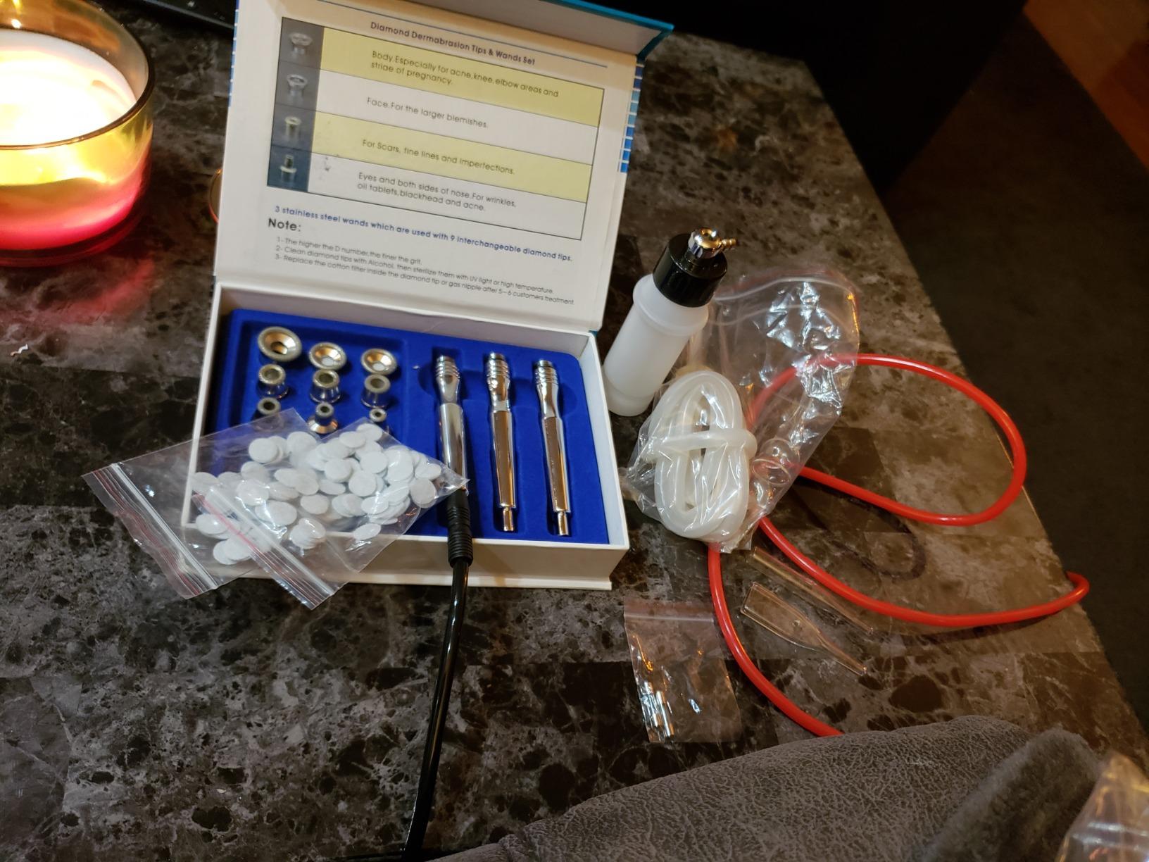 Microdermabrasion Machine, mcwdoit 0-68cmHg Strong Suction Power, Professional Dermabrasion Facial Skin Care customer photo 2