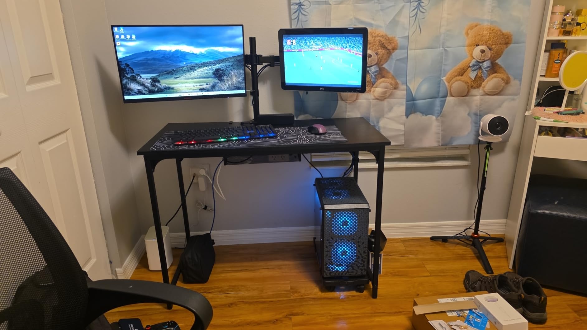 HUANUO Dual Monitor Mount for 2 Monitors up to 32 inches, Heavy Duty Dual Monitor Stand Holds up to 17.6lbs, Dual Monitor Arm with Height Adjustable Tilt Swivel Rotate, VESA Hole 75mm or 100mm customer photo 1