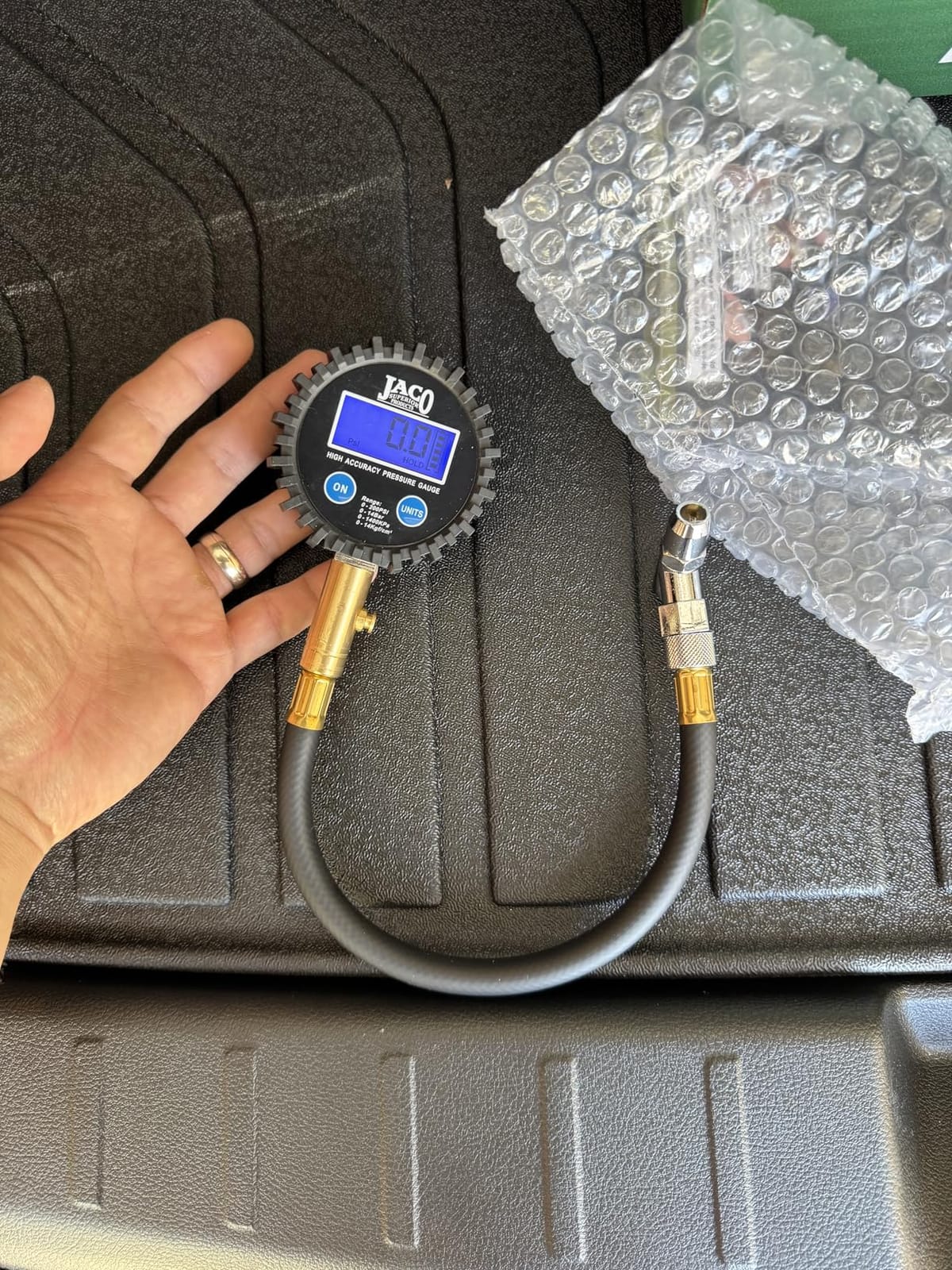 JACO Superior Products ElitePro Digital Tire Pressure Gauge - Professional Accuracy - 200 PSI customer photo 1