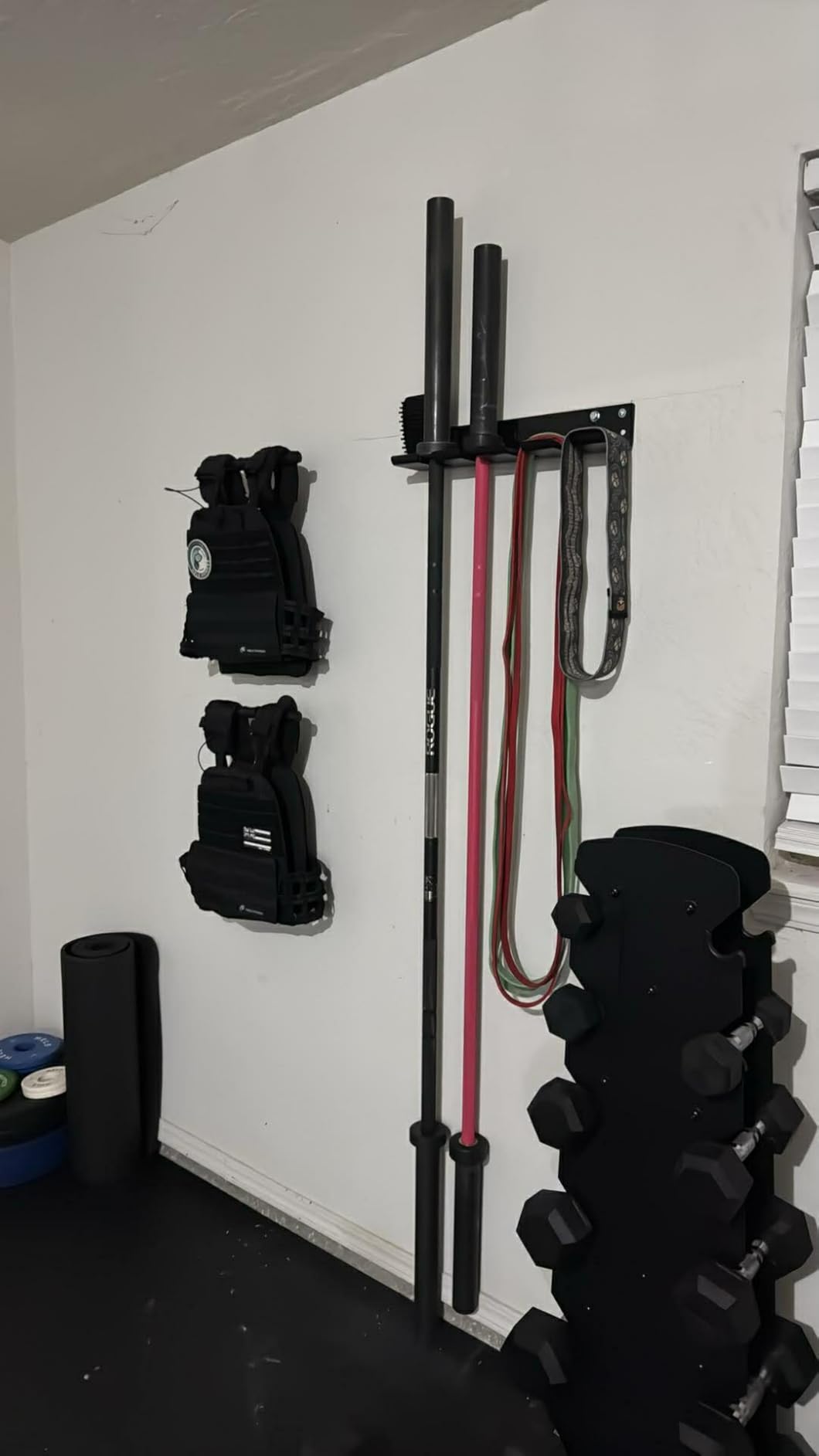 Yes4All Vertical Wall Mounted Olympic Barbell Holder, Barbell Storage Rack customer photo 1