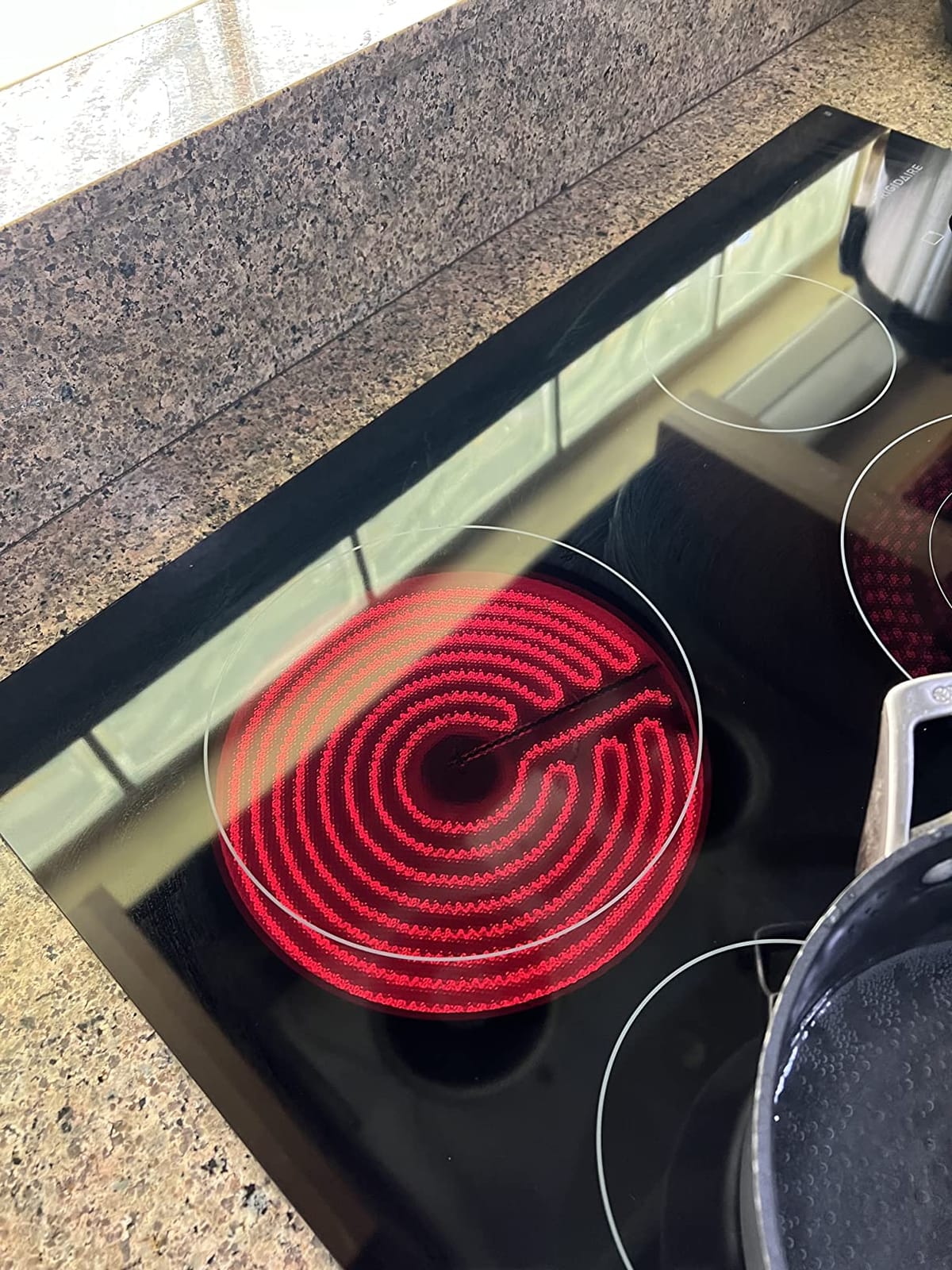 Frigidaire FFEC3025UB 30 Inch Electric Smoothtop Style Cooktop with 4 Elements in Black customer photo 1