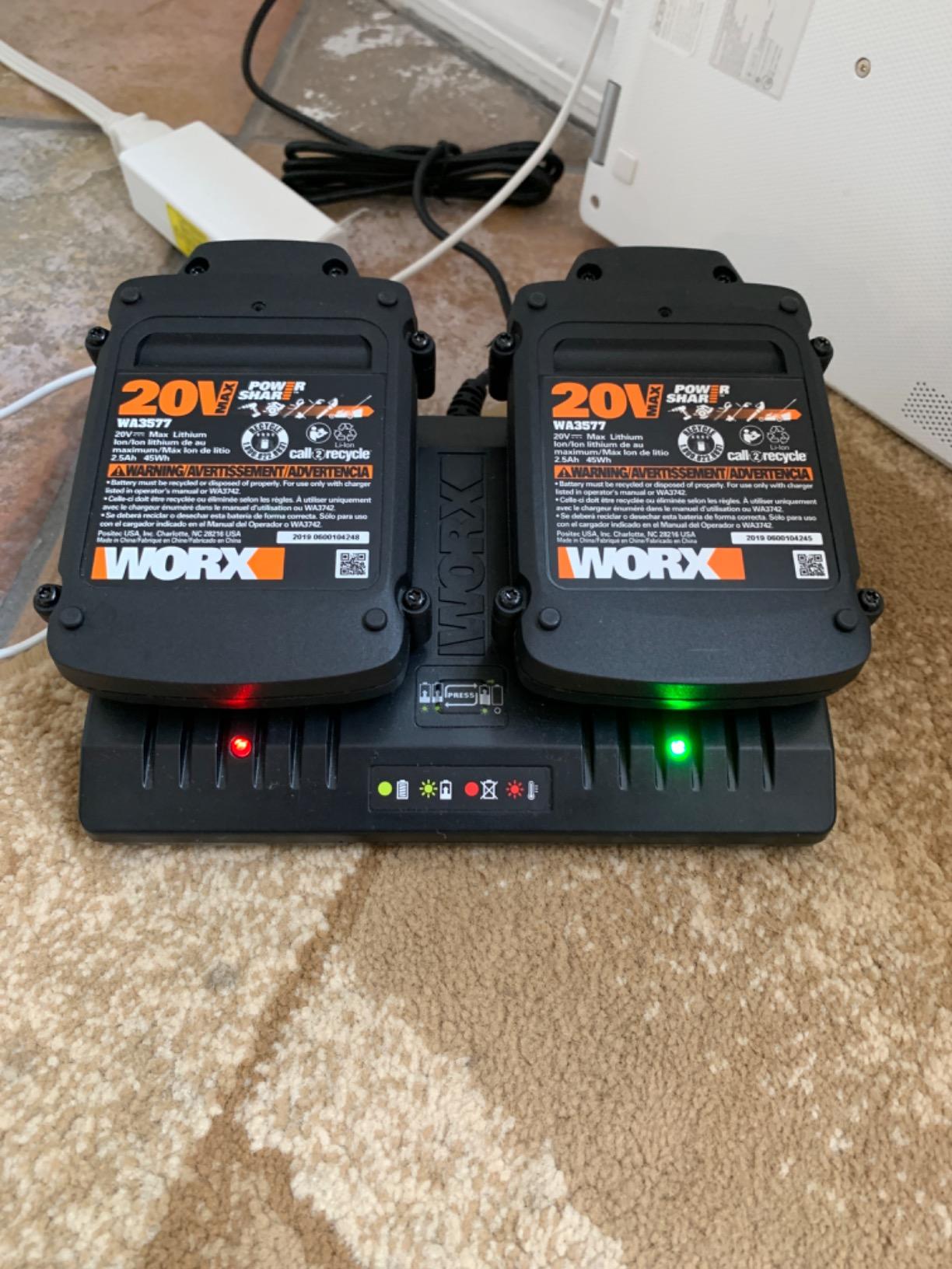 WORX Cordless Leaf Blower, 40V Electric Blower for Daily Lawn Care, WG584 | Brushless Power, 430CFM Airflow, 2 x 2.5Ah Batteries & 2.0A Charger Included, PowerShare customer photo 2