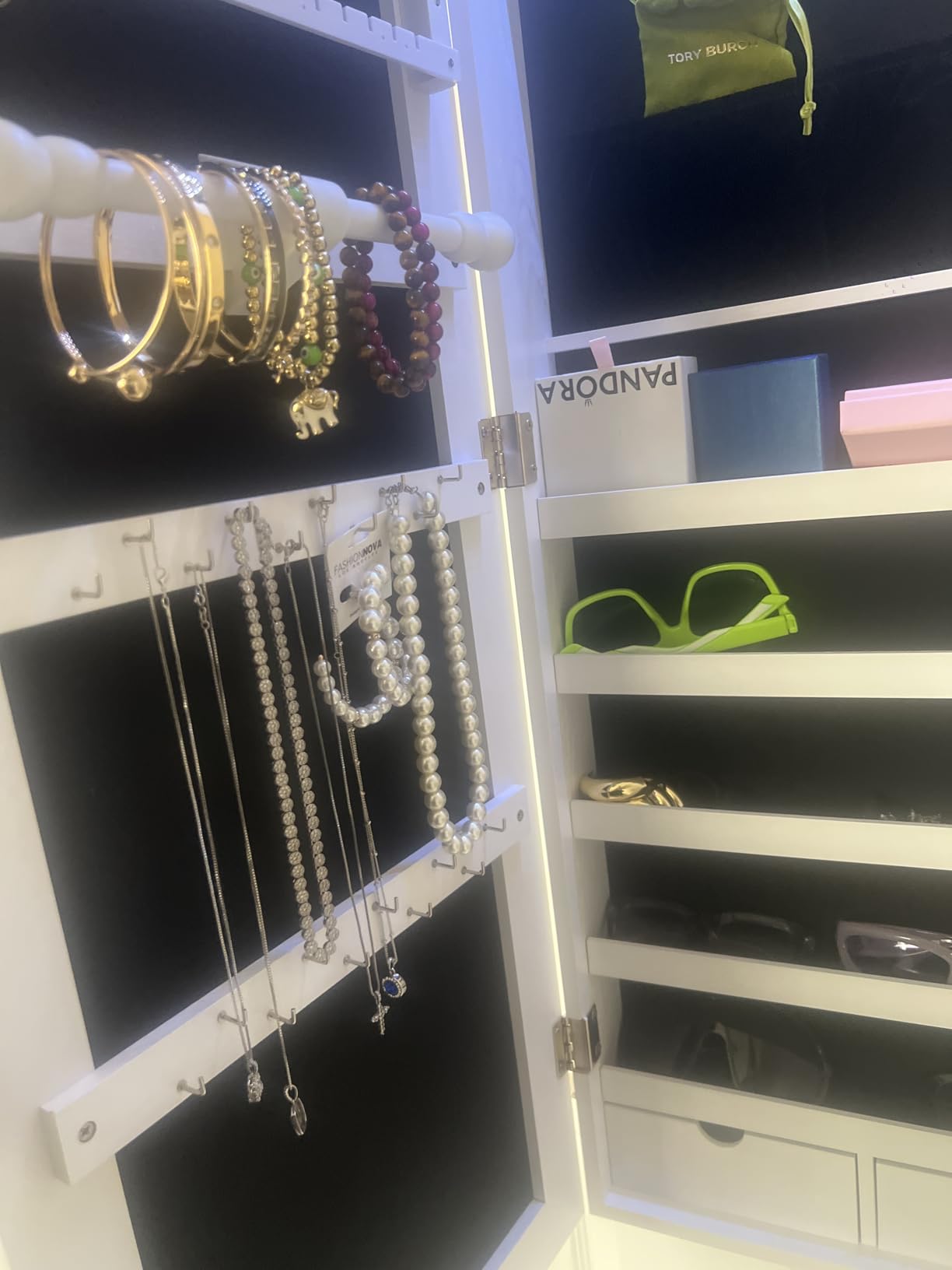 SONGMICS Mirror Jewelry Cabinet Armoire, Wall or Door Mounted, Lockable customer photo 2
