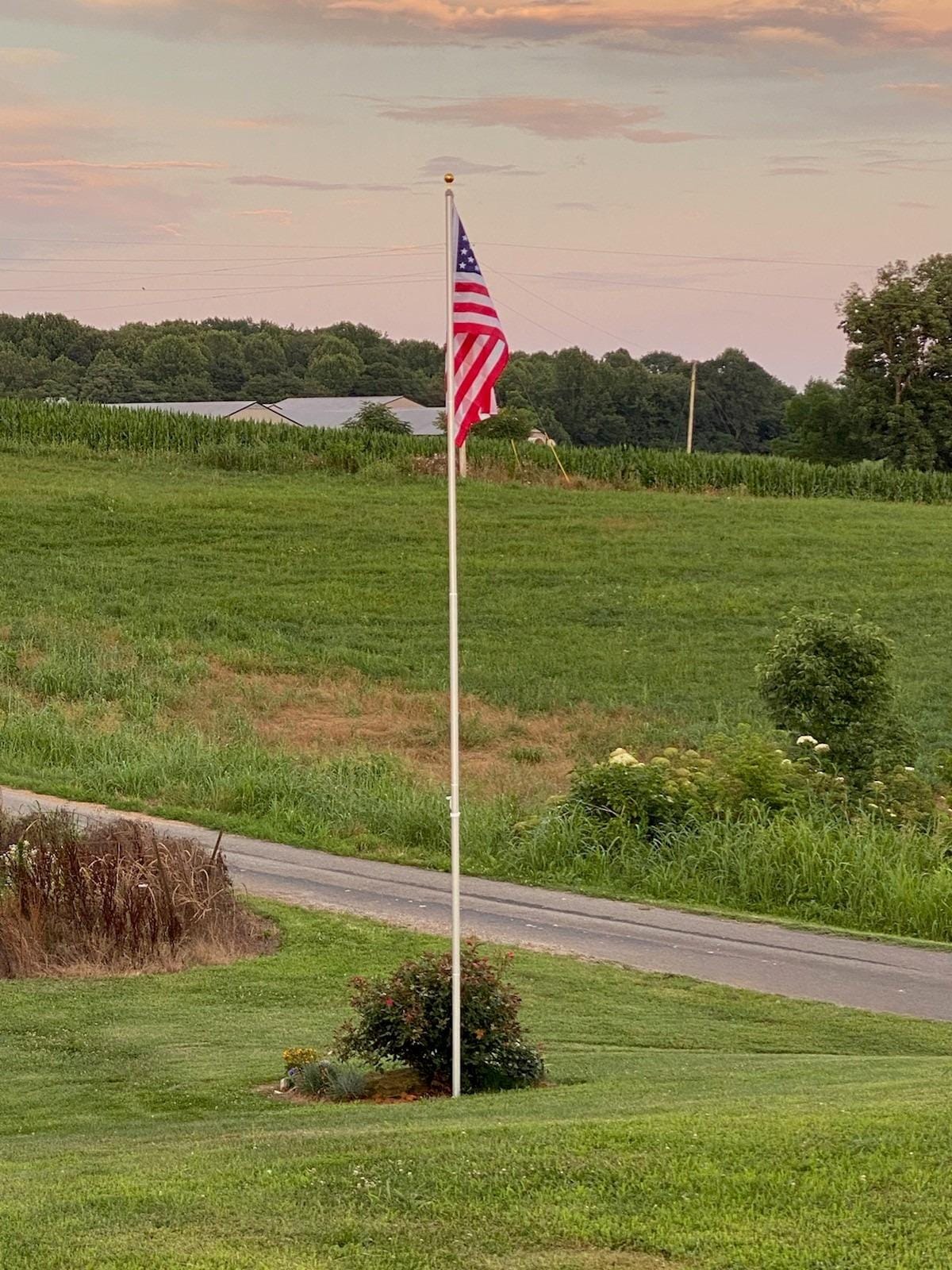 20FT Sectional Flag Pole Kit, 14 Gauge Extra Thick Heavy Duty Aluminum Outdoor In ground Flagpole for Residential or Commercial, Silver customer photo 2