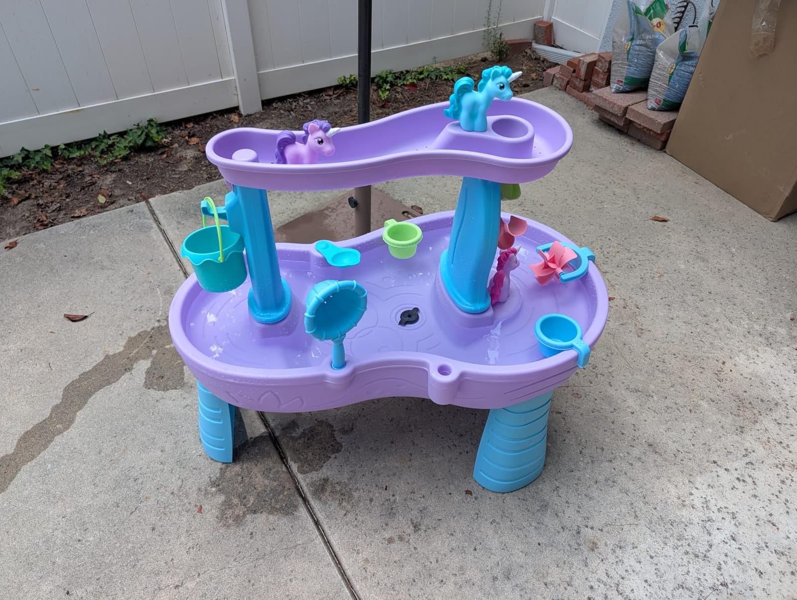 Step2 Tropical Rainforest Water Table for Kids, Toddler Outdoor Sensory Play Table, 13 Accessories, Ages 18 Months+ customer photo 1