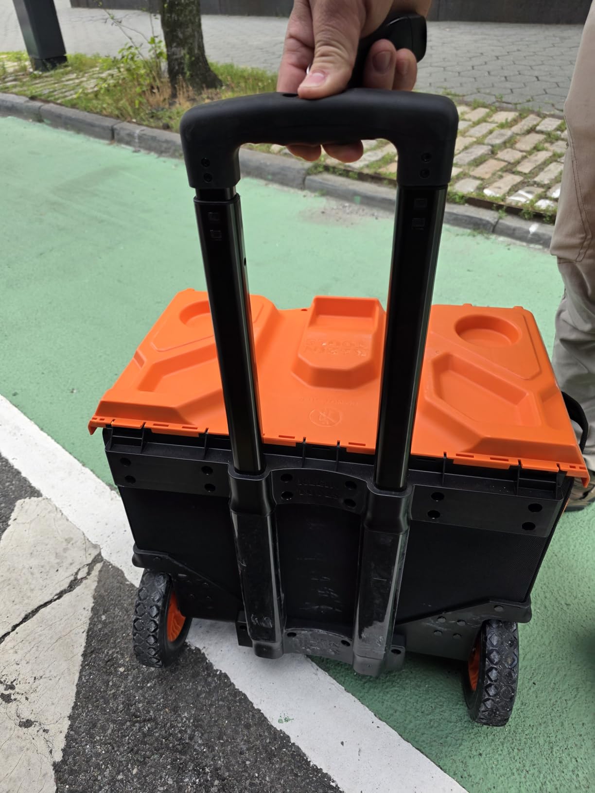 Klein Tools 55473RTB Rolling Tool Bag, Tradesman Pro Tool Master, 250lbs Load Rated customer photo 2