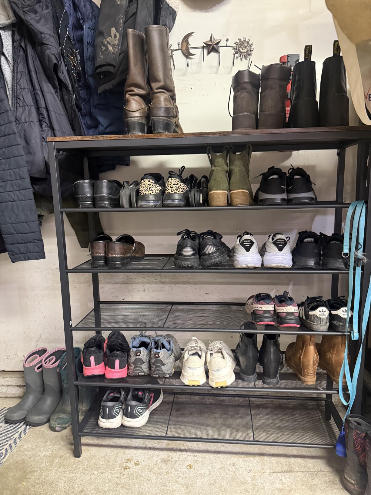 VASAGLE 5-Tier Shoe Rack, 16-20 Pairs, Metal Mesh | Shoe Storage Organizer for Entryway Hallway Closet, Large Surface for Bags, Industrial, Rustic Brown and Black, ULBS15BX customer photo 2