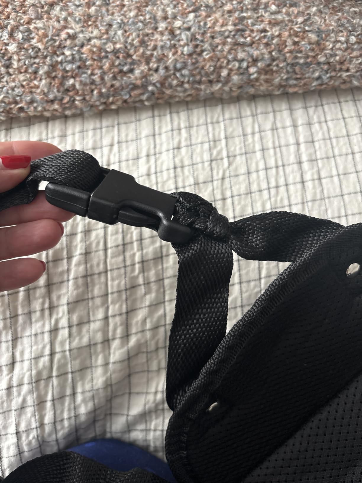 BASIC CONCEPTS Airplane Foot Hammock for Plane Travel Essentials - Long Flight Foot Rest customer photo 1