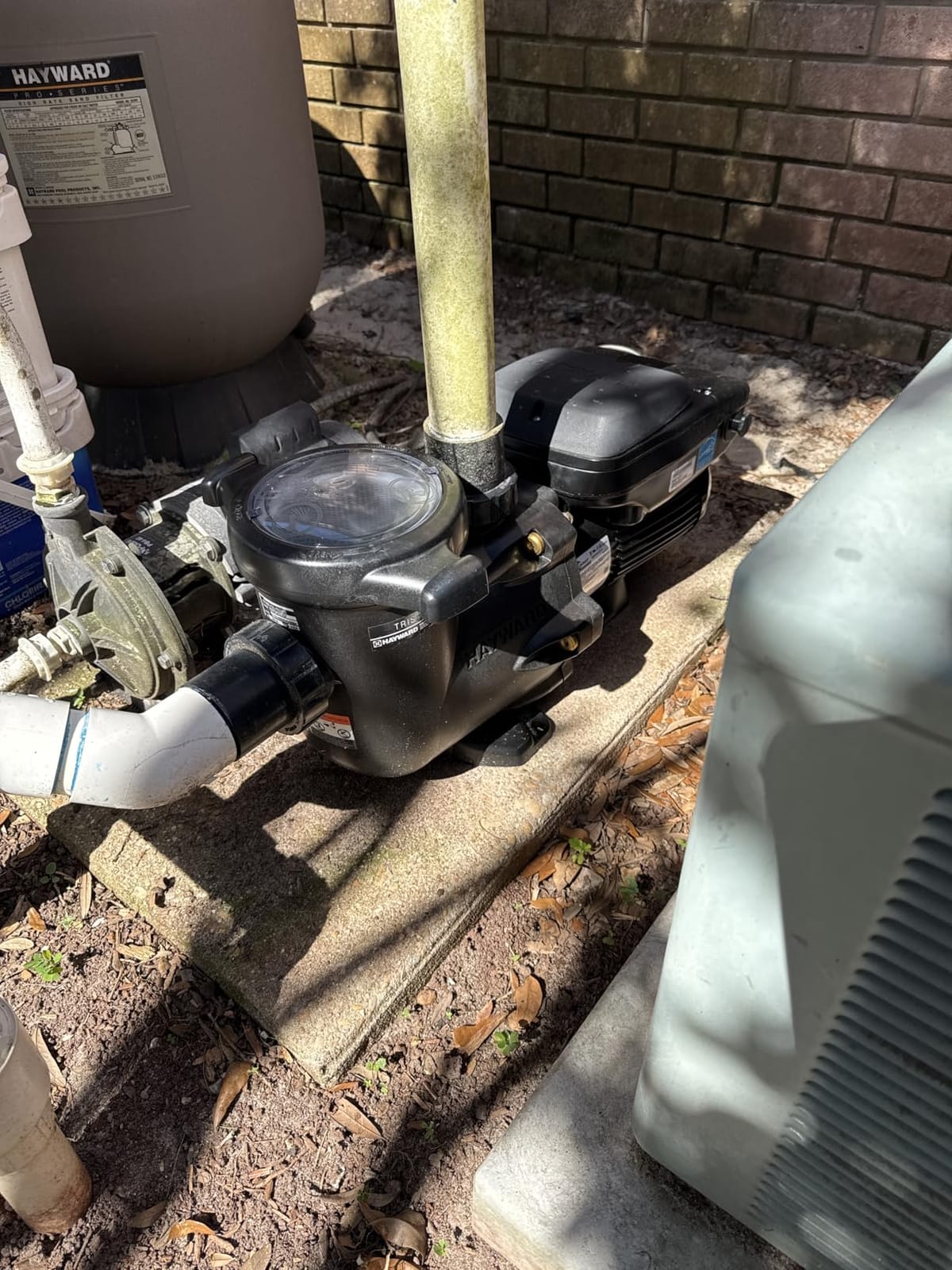 Hayward Pool Pump, 1.85 HP Pool Filter Pump (W3SP3202VSP), Black customer photo 2