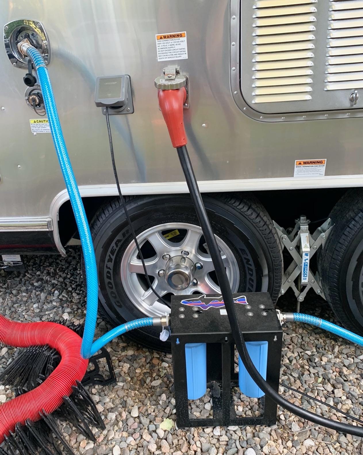 Camco EVO X2 Dual Stage Camper/RV Water Filter Kit - Made in the USA | 2 Stage Filtration w/KDF & GAC - Filters Out Bad Taste, Odors, Lead, Bacteria & More - Replaceable Filters - (40639) customer photo 2