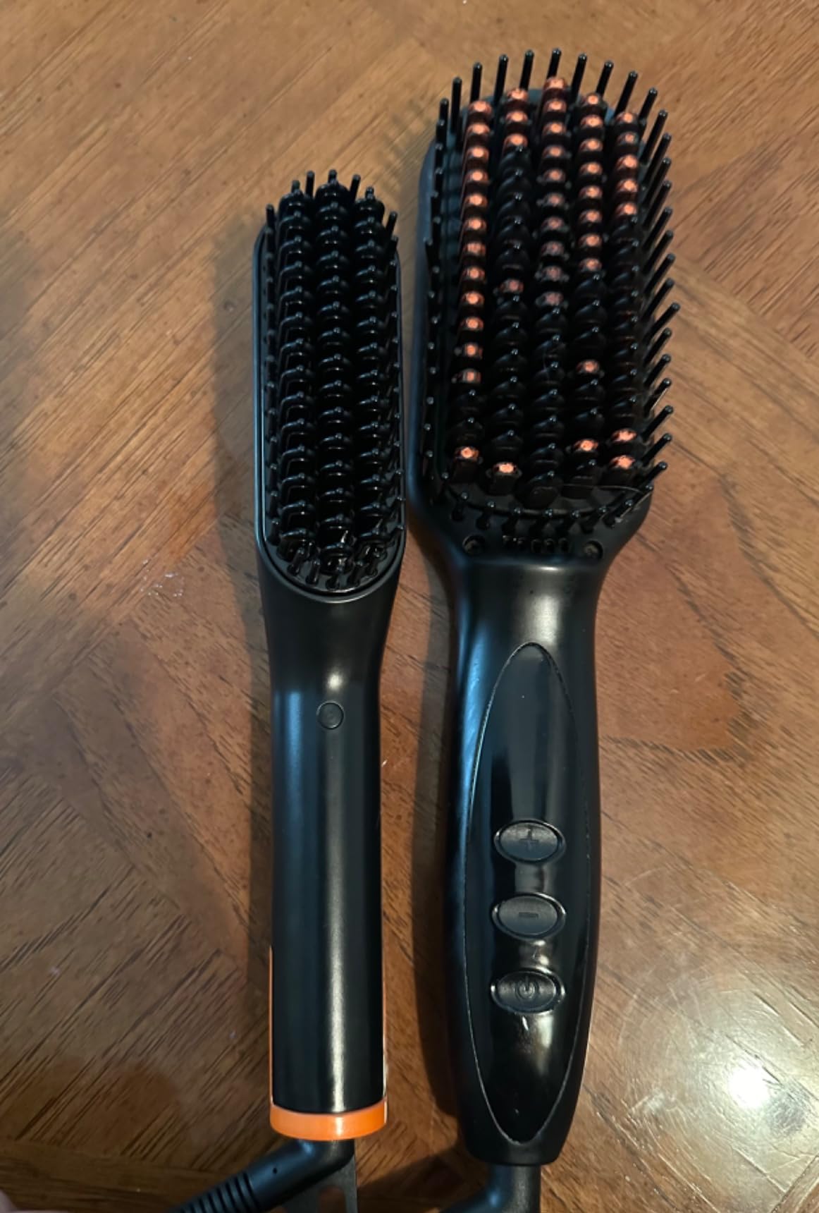 TAME The Wild Beard Brush and Beard Straightener for Men - Ionic Heated Comb with 3 Adjustable Temps - Wooden Beard Comb for Grooming - Anti-Scald Safety - for All Hair Types customer photo 1