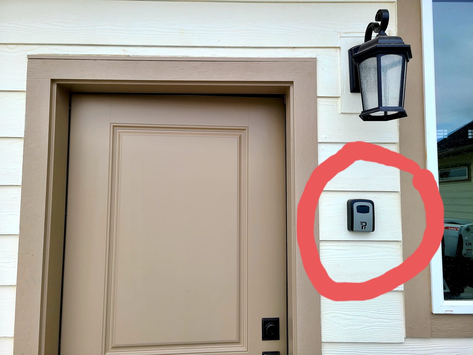 Rudy Run Key Lock Box for Outside, Large Outdoor Lockbox for Keys with Code, 4-Digit Combination customer photo 2