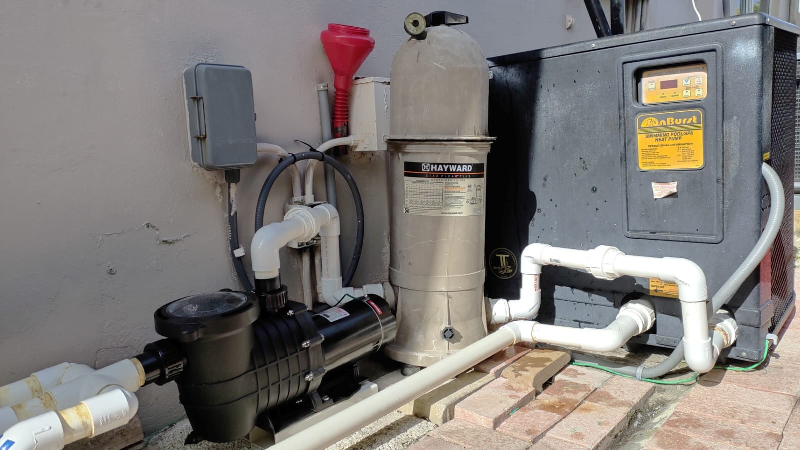 VIVOHOME 2.0HP In/Above Ground Pool Pump, 115V/230V 6800GPH Self-Priming customer photo 2