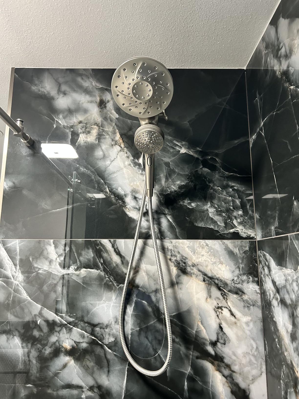 Moen 82304SRN Engage Magnetix Tub & Shower Trim Kit, Brushed Nickel | Magnetic docking, 6 spray settings, rainshower combo, metal hose, valve included, brushed nickel customer photo 1