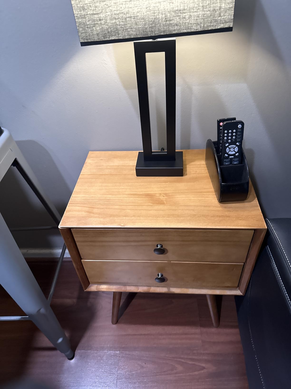Poly & BARK Dorsey Nightstand - Mid-Century Modern Nightstand - Solid Wood Bedside Table with 2 Drawers, Acorn Walnut Finish, 23.5