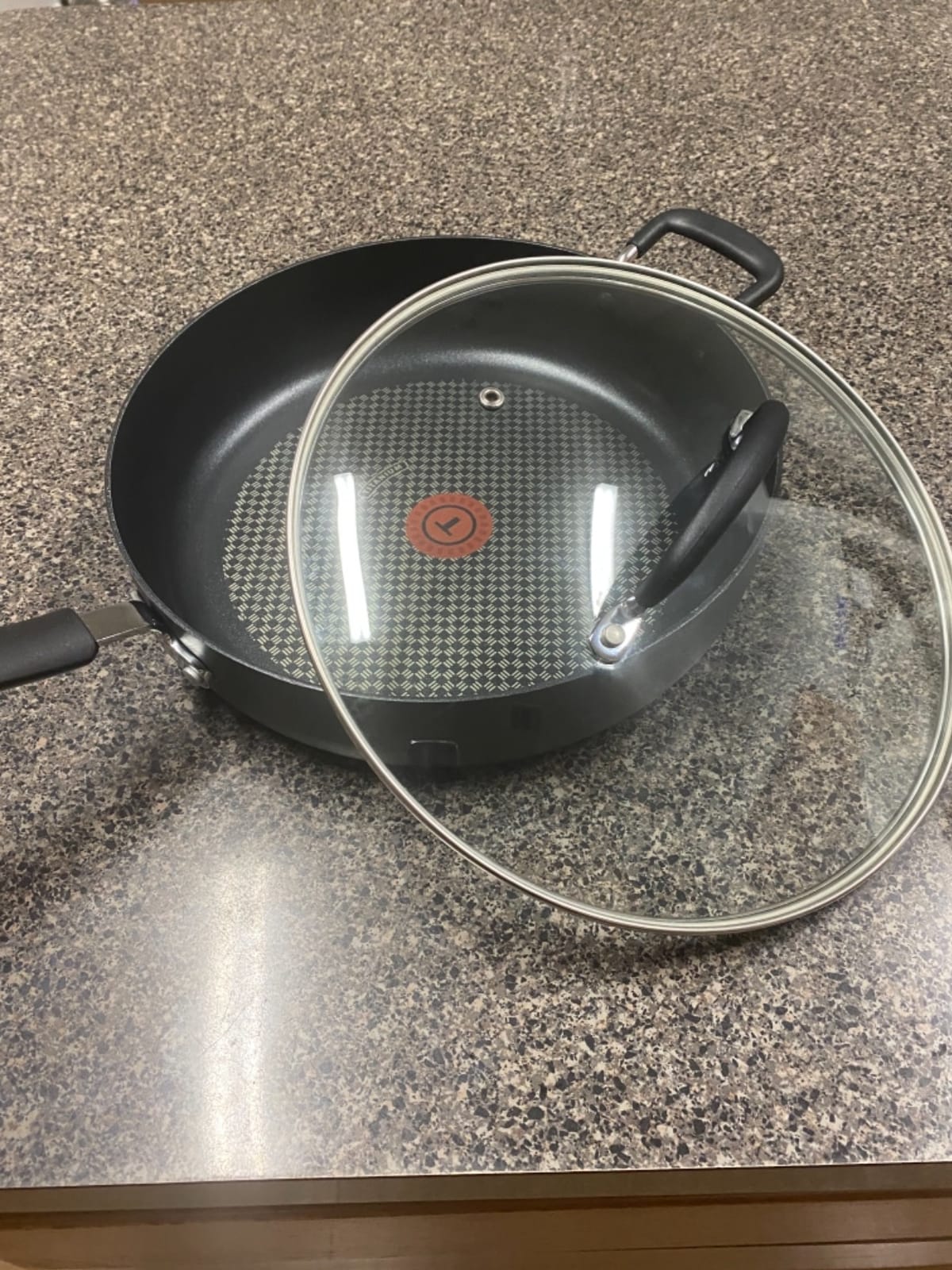 T-Fal Ultimate Hard Anodized Non Stick Jumbo Cooker With Lid & Helper Handle 5 Quart, Oven Broiler Safe 400F, Lid Safe 350F, Cookware, Deep Frying Pan, Skillet, Pots and Pans, Dishwasher Safe, Onyx customer photo 1