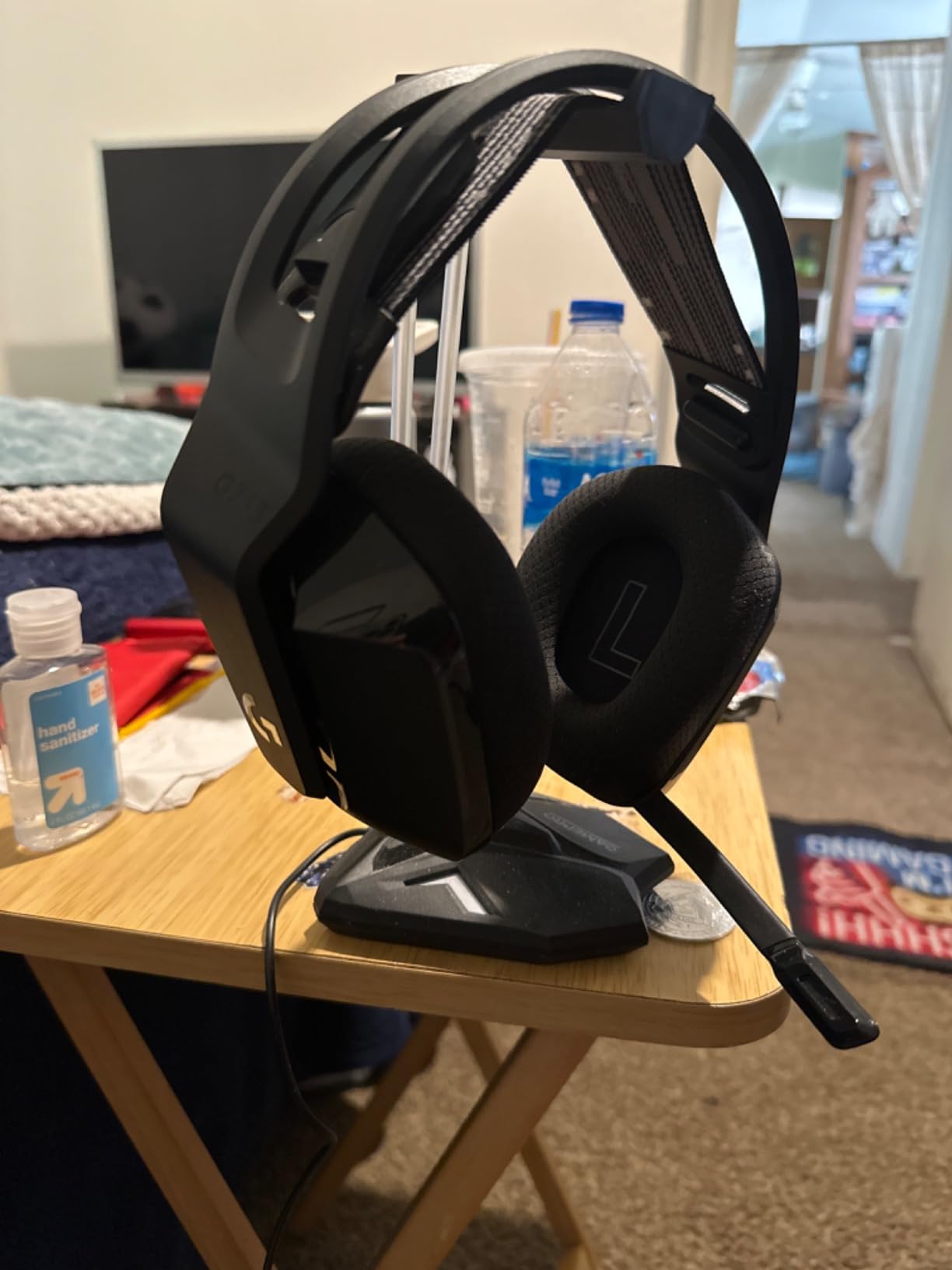 Logitech G733 Lightspeed Wireless Gaming Headset - Black | Suspension Headband, Blue VO!CE Mic, PRO-G Audio, PC, PS5, PS4, Switch Compatible customer photo 2