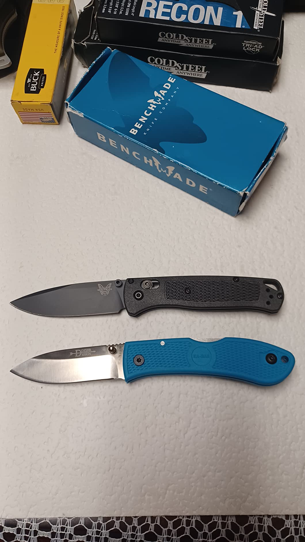 Benchmade Bugout EDC Knife, S30V Steel Blade (535BK-2) | Graphite Black CF-Elite handle, Drop-Point blade customer photo 1