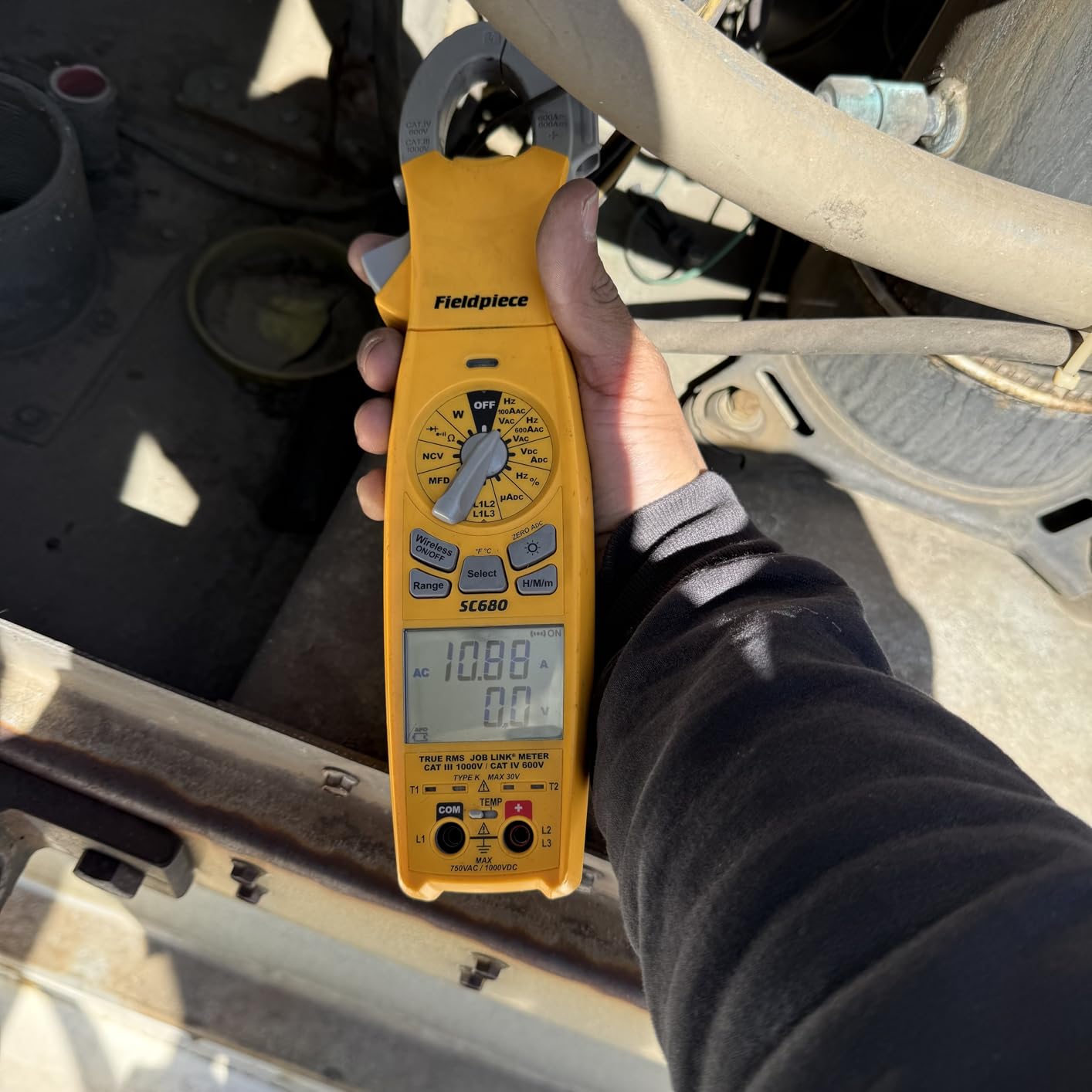 Fieldpiece SC680 Clamp Meter - Wireless Power Multitester for HVACR Professionals - AC/DC Swivel Clamp Meter with Dual Display - HVAC Tools customer photo 2