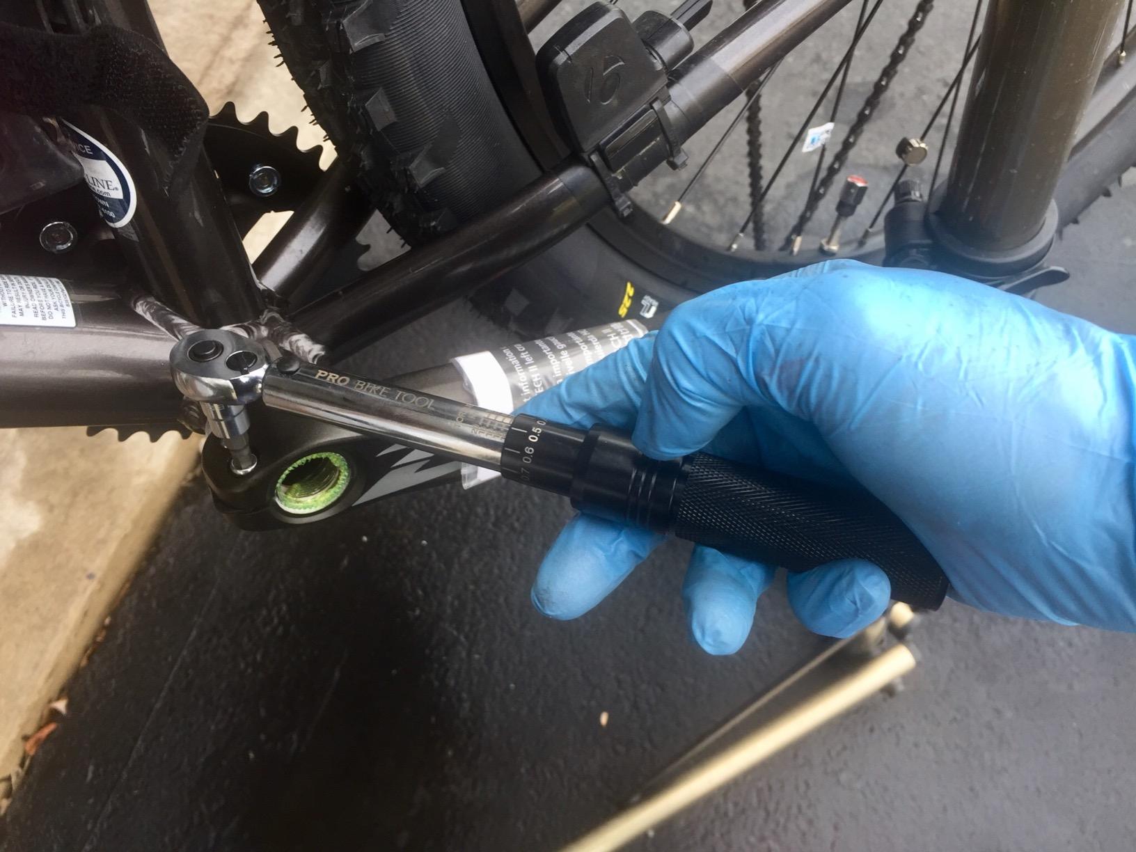 PRO BIKE TOOL Bike Torque Wrench Set - 1/4 Inch Drive, 2.2-16.9 Nm | 20-150 in-lb, Allen & Torx Bits, Extension Bar, Protective Storage Case customer photo 1
