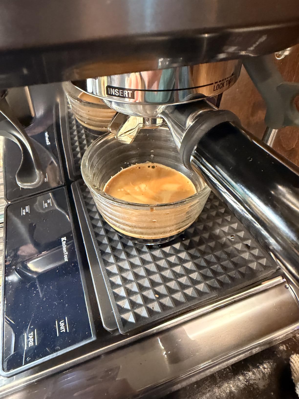 KitchenTour Coffee Scale with Timer 3kg/0.1g High Precision Pour Over Drip Espresso Scale with Back-Lit LCD Display (Batteries Included) customer photo 2