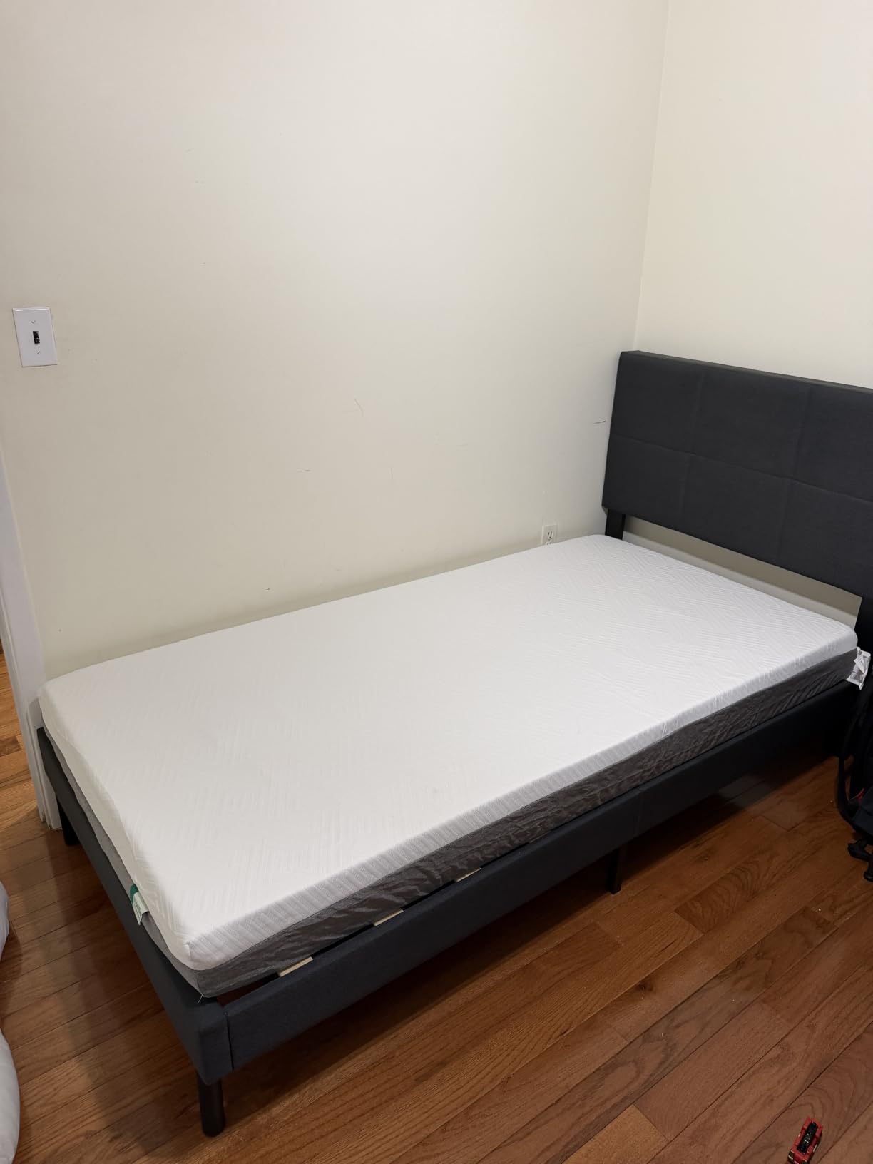 Novilla Bliss Queen Size Mattress, 12 Inch Gel Memory Foam Mattress Queen | Cool Night Sleep & Pressure Relief, Medium Plush Feel customer photo 1