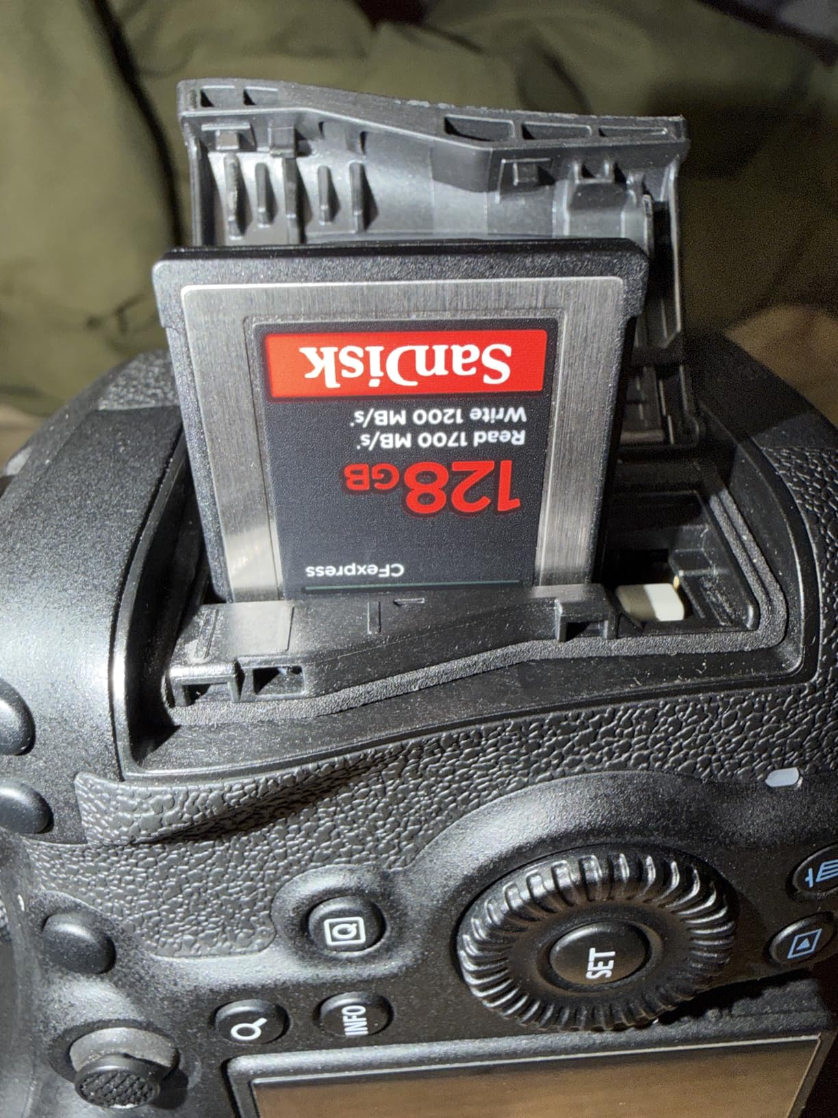SanDisk 64GB Extreme PRO CFexpress Card Type B - SDCFE-064G-GN4NN customer photo 1
