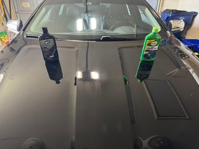 Turtle Wax Hybrid Solutions Ceramic Black Car Polish & Wax, 14 oz. | Black Car Paint Restorer & Light Car Scratch Remover, High Gloss Car Wax, Ceramic Coating Protection & Water Beading customer photo 1