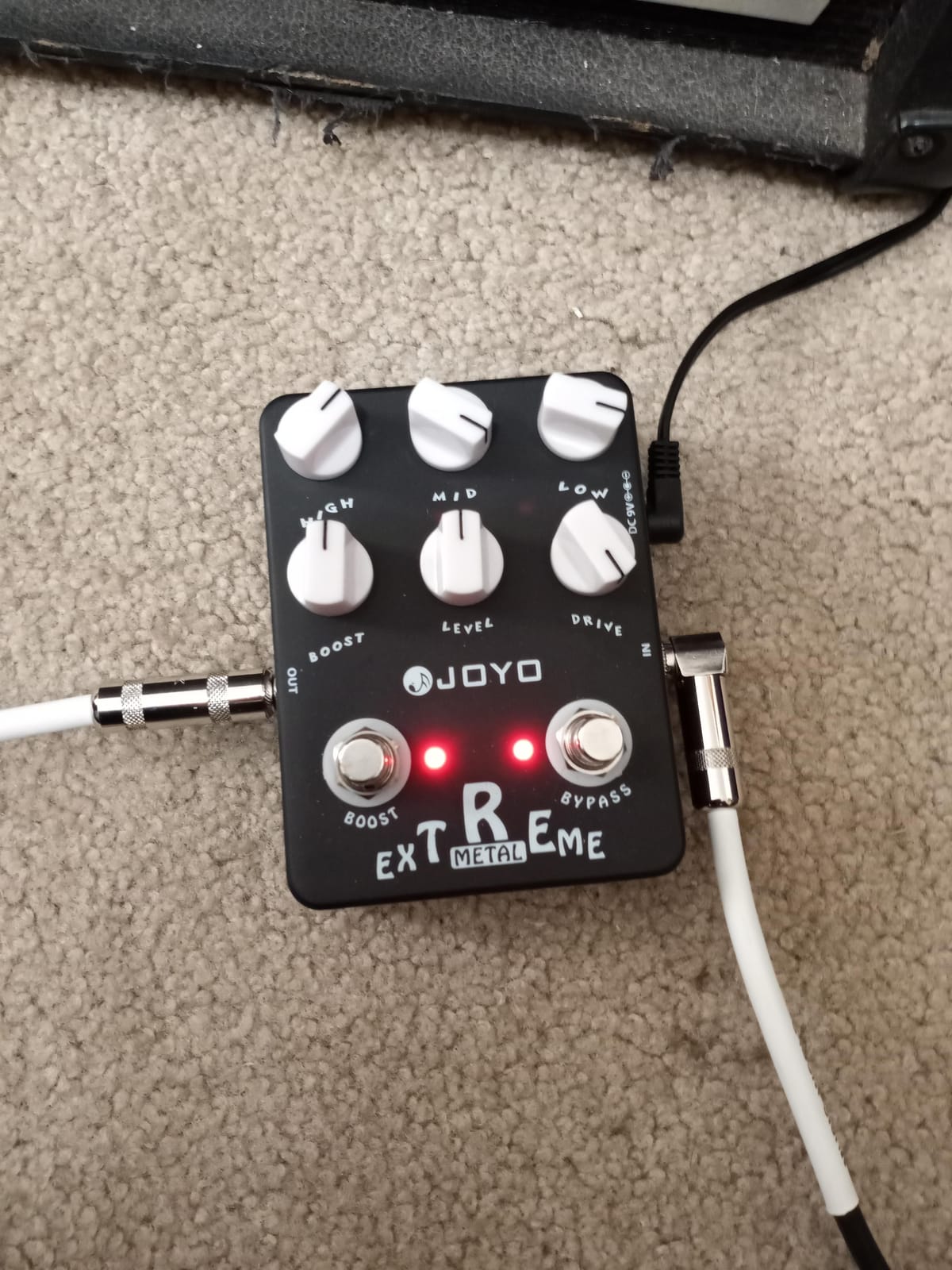 JOYO High-Gain Metal Distortion Guitar Pedal, 3-Band EQ with Sweep Mid-Freq & Boost Control for Electric Guitar, Bypass (Extreme Metal JF-17) customer photo 2