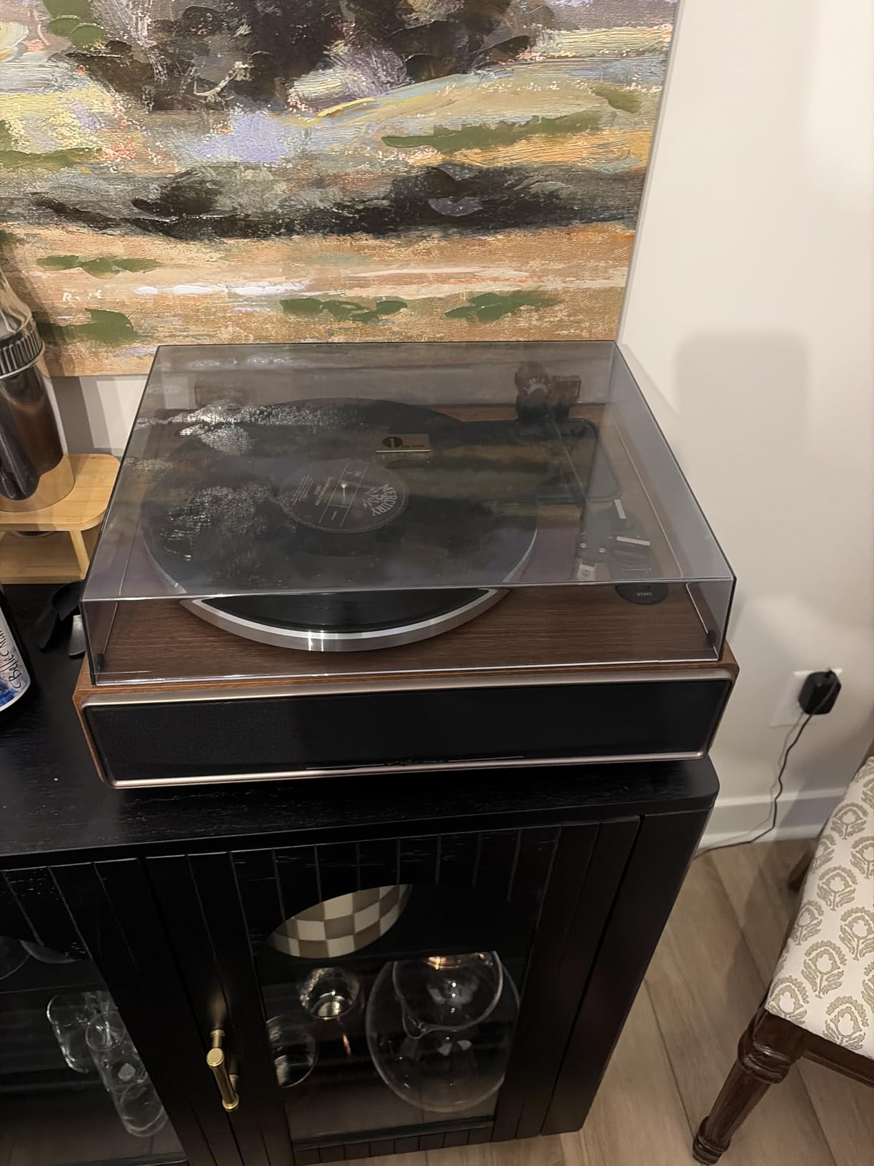 1 BY ONE High Fidelity Belt Drive Turntable with Built-in Speakers customer photo 2